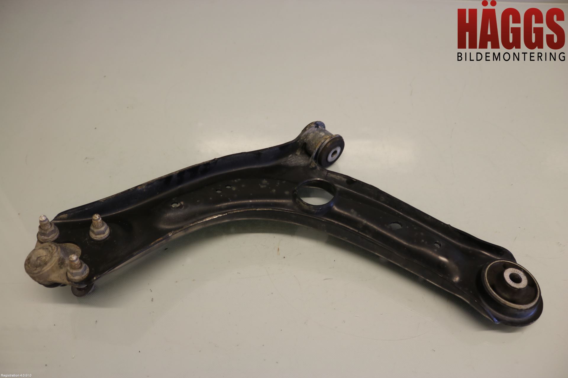 Volkswagen VW PASSAT 15-19 Bärarm Fram Undre Hö