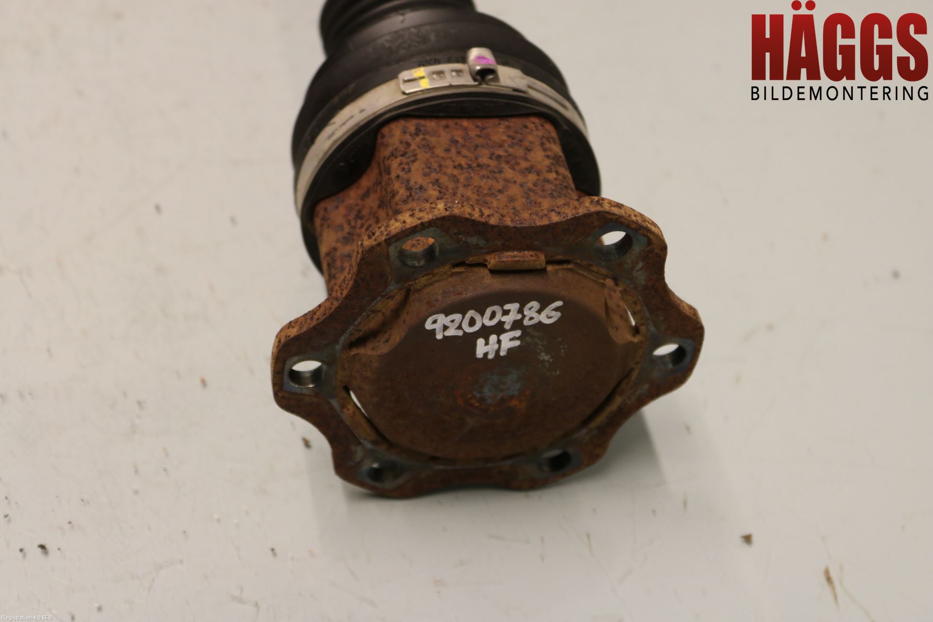 Audi A4/S4 08-11 Drivaxel Fram Höger