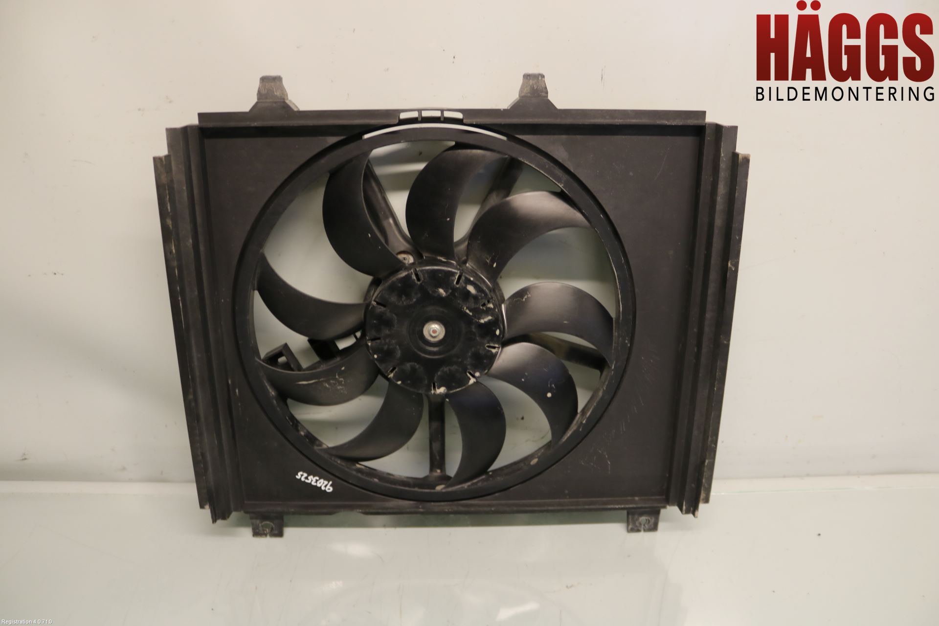 Nissan NOTE E12 14-20 Kylfläkt El