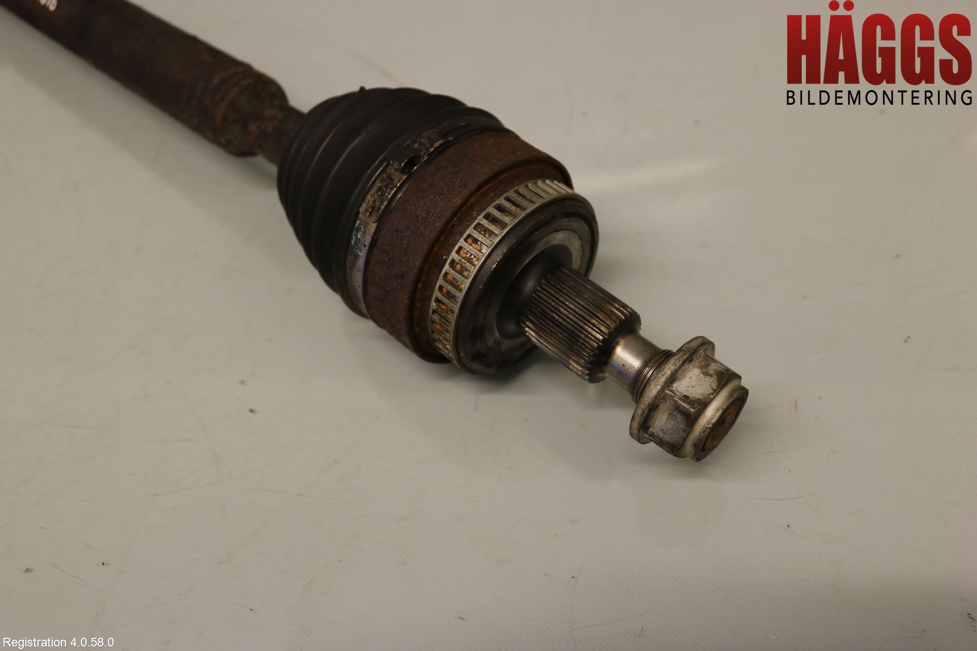Mercedes-Benz MB ML (W163) 97-05 Drivaxel Fram Höger