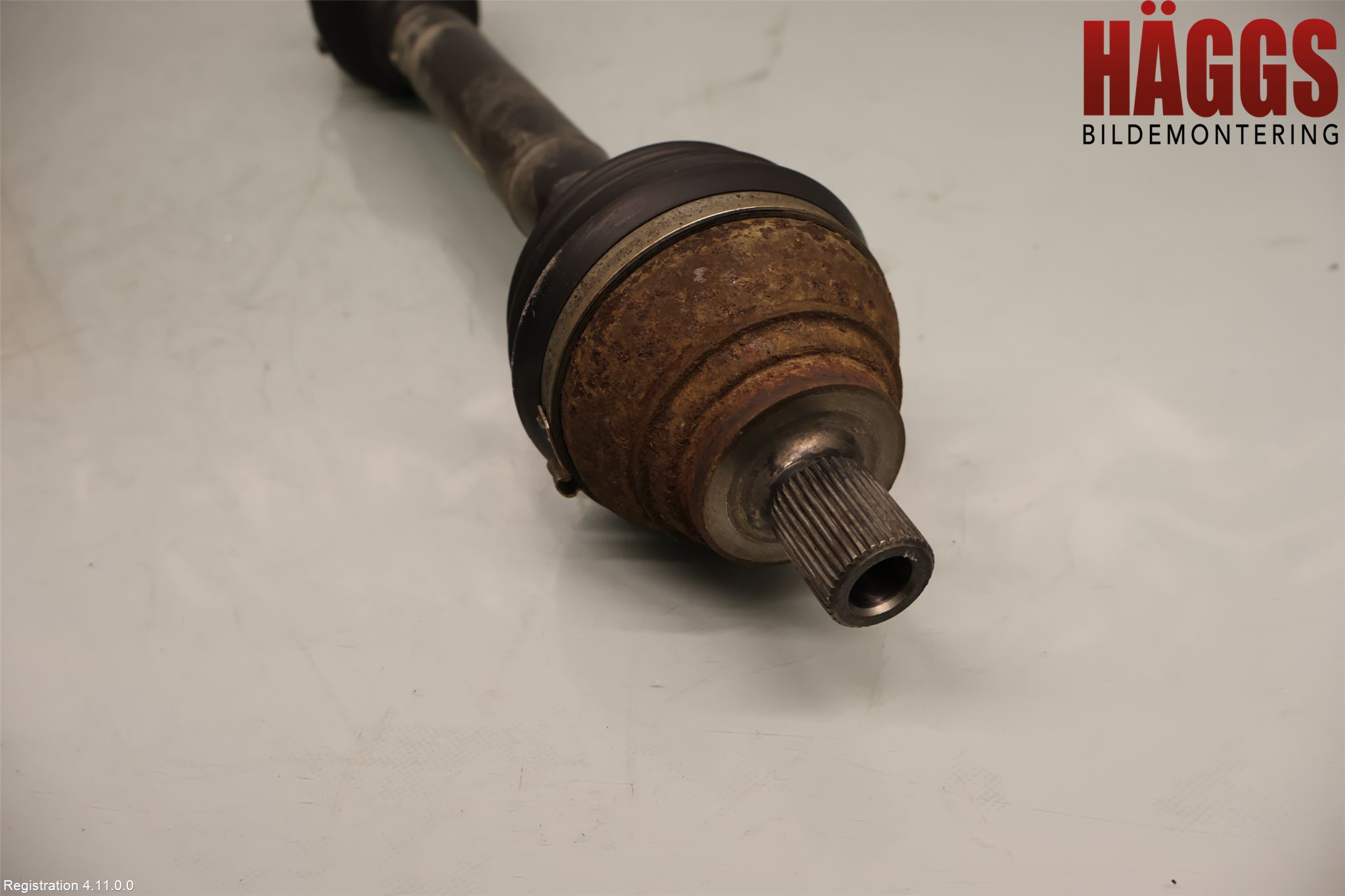 Skoda SUPERB 16-24 Drivaxel Fram Höger