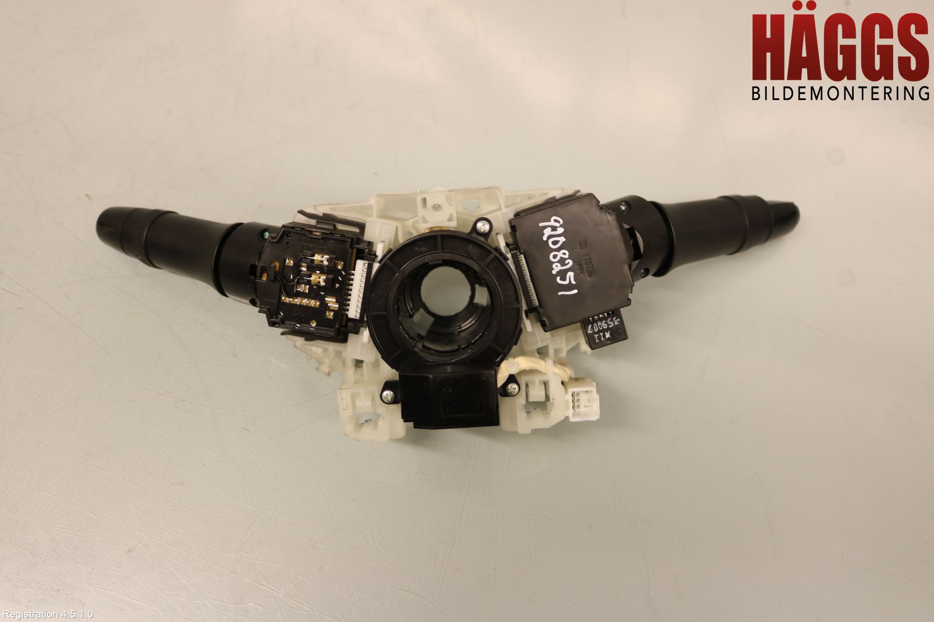 Mitsubishi PAJERO 06-15 Spakcentral