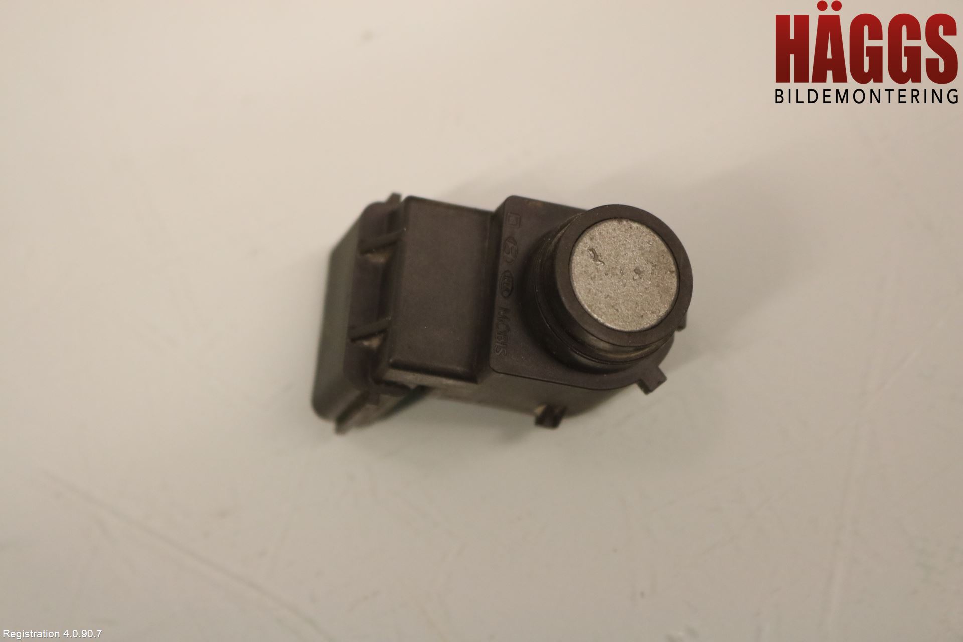 Kia SPORTAGE (QL) 16-21 Parkeringshjälp Frontsensor