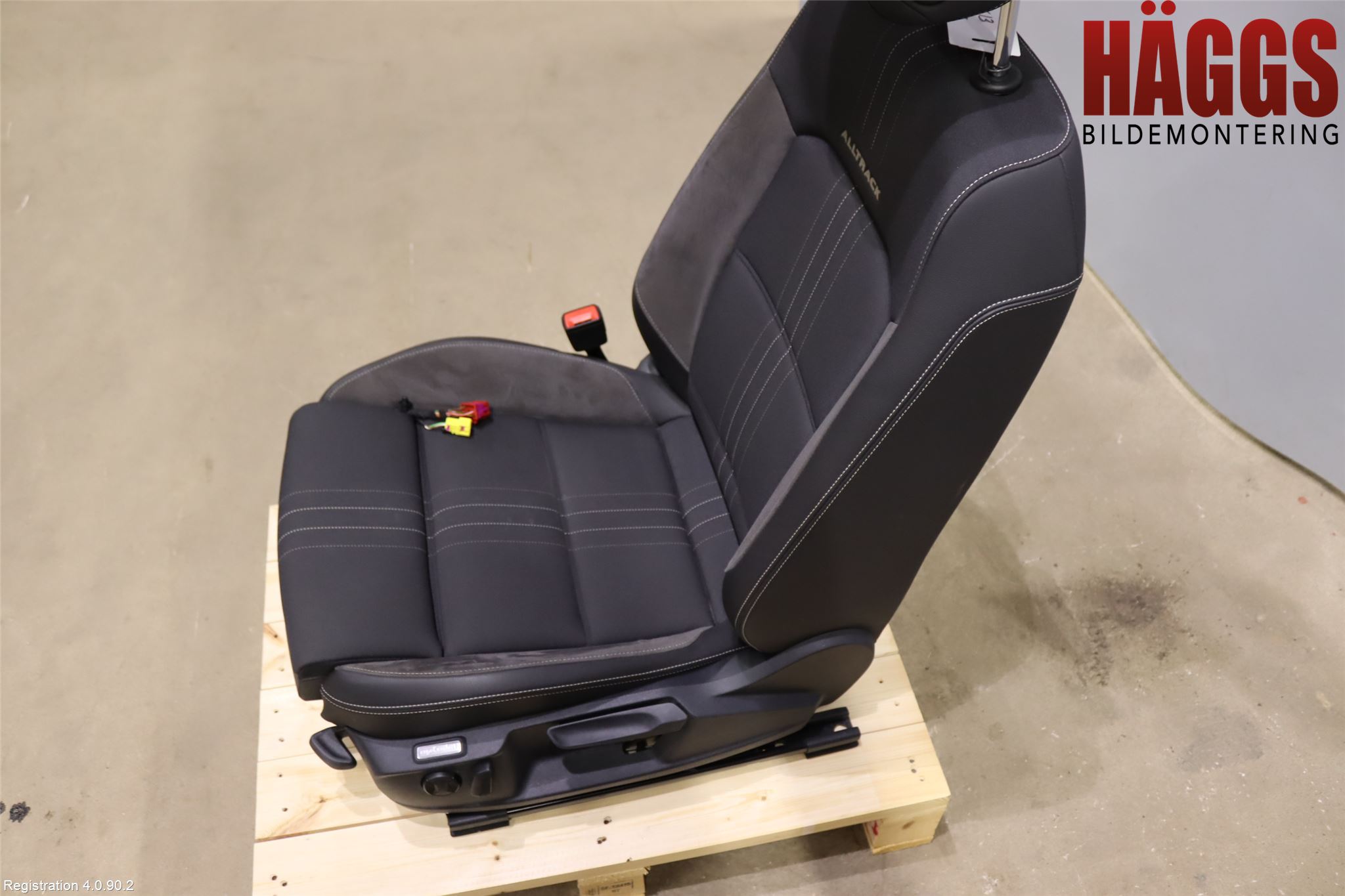 Volkswagen VW PASSAT 20-24 Inredning Stol Fram Vä