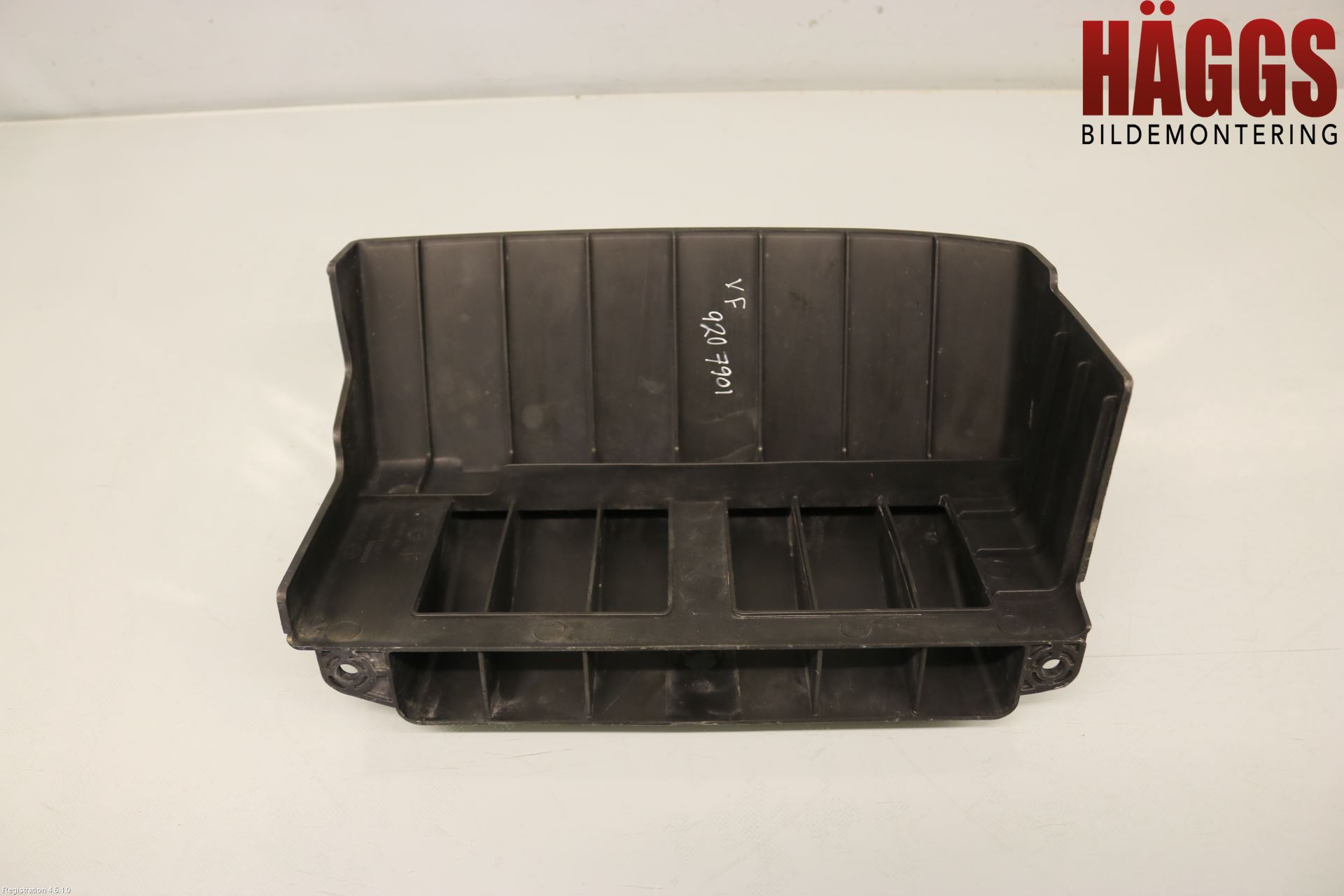 Hyundai SANTA FE 13-18 Deflektor Plåt-Plast Kylning