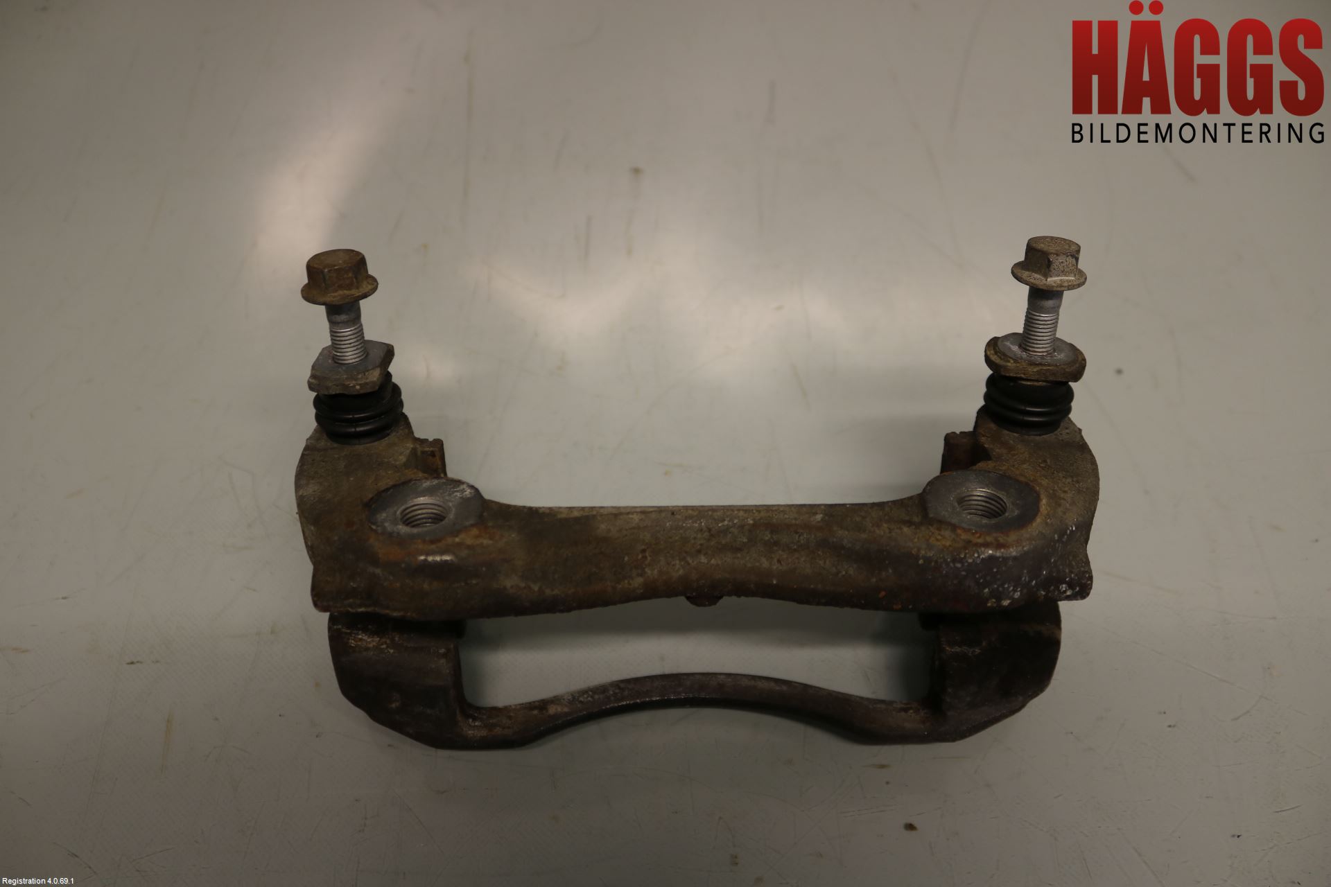 Volkswagen VW AMAROK 2H 10-22 Bromsokshållare