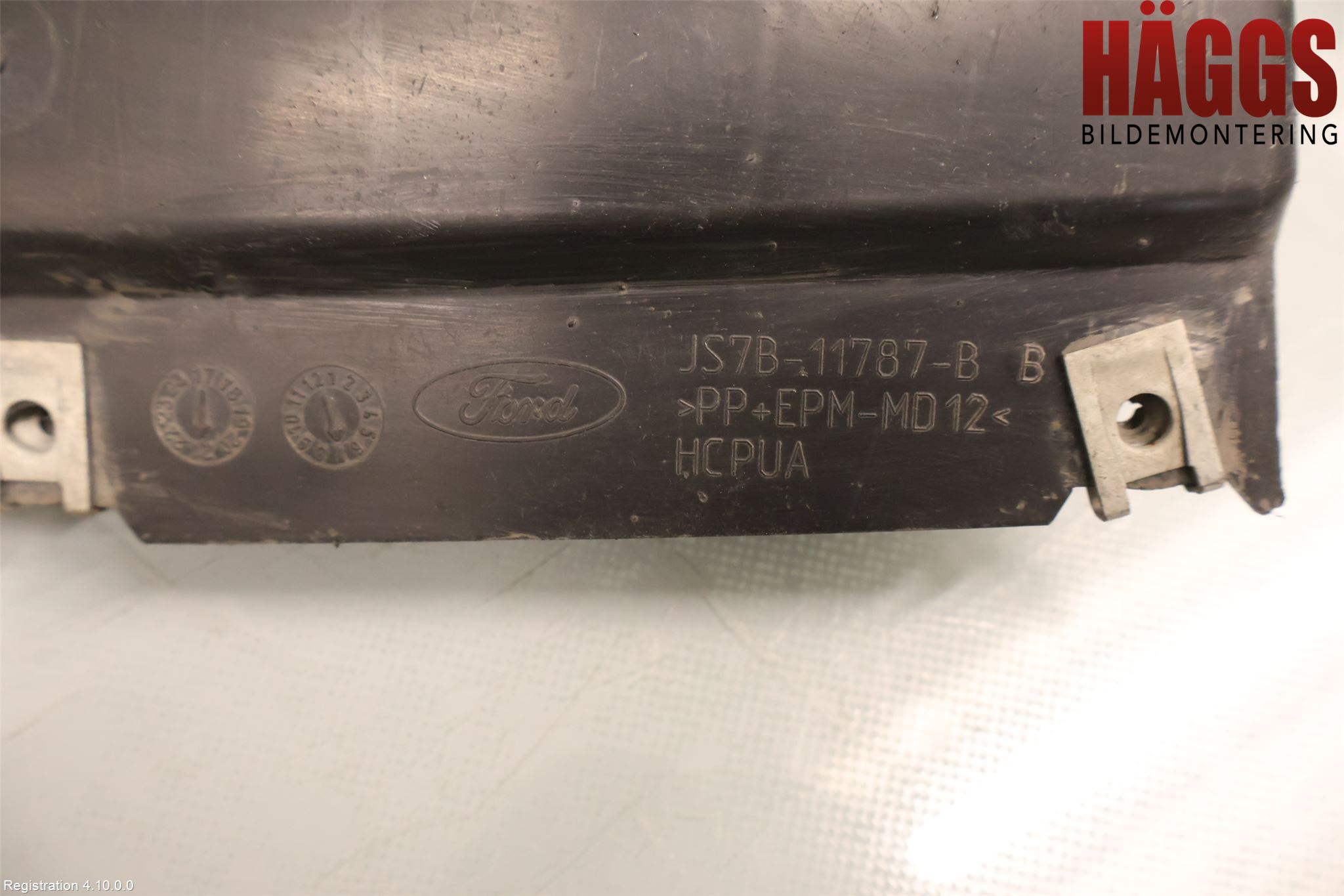 Ford MONDEO 15-22 Stötfångardel Bak Mitt