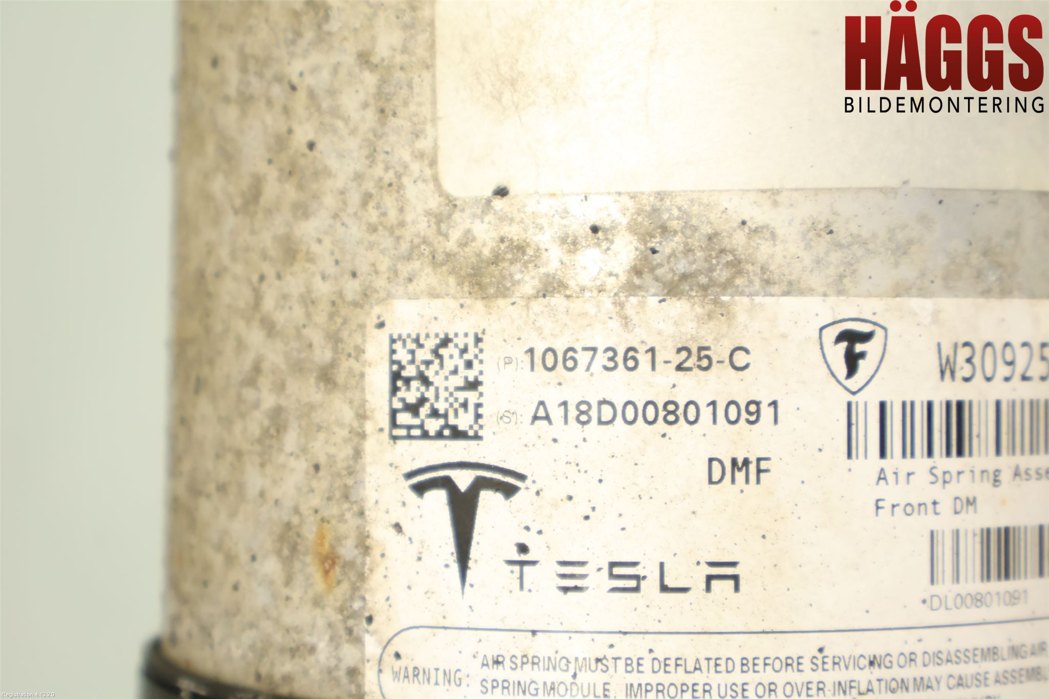 Tesla MODEL S 13- Fjäderben Fram Höger