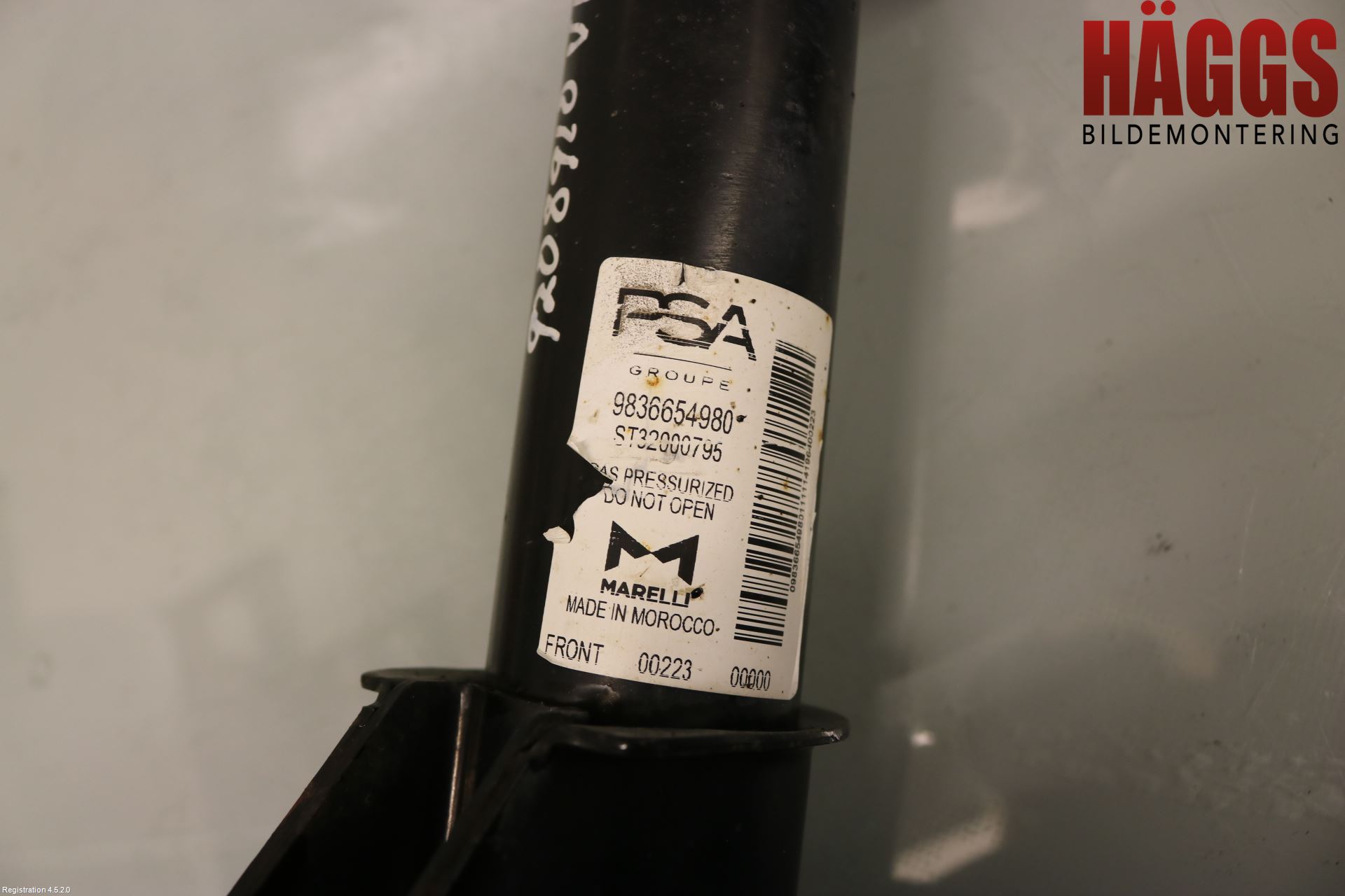 Peugeot 2008/E-2008 20- Fjäderben Fram Vänster