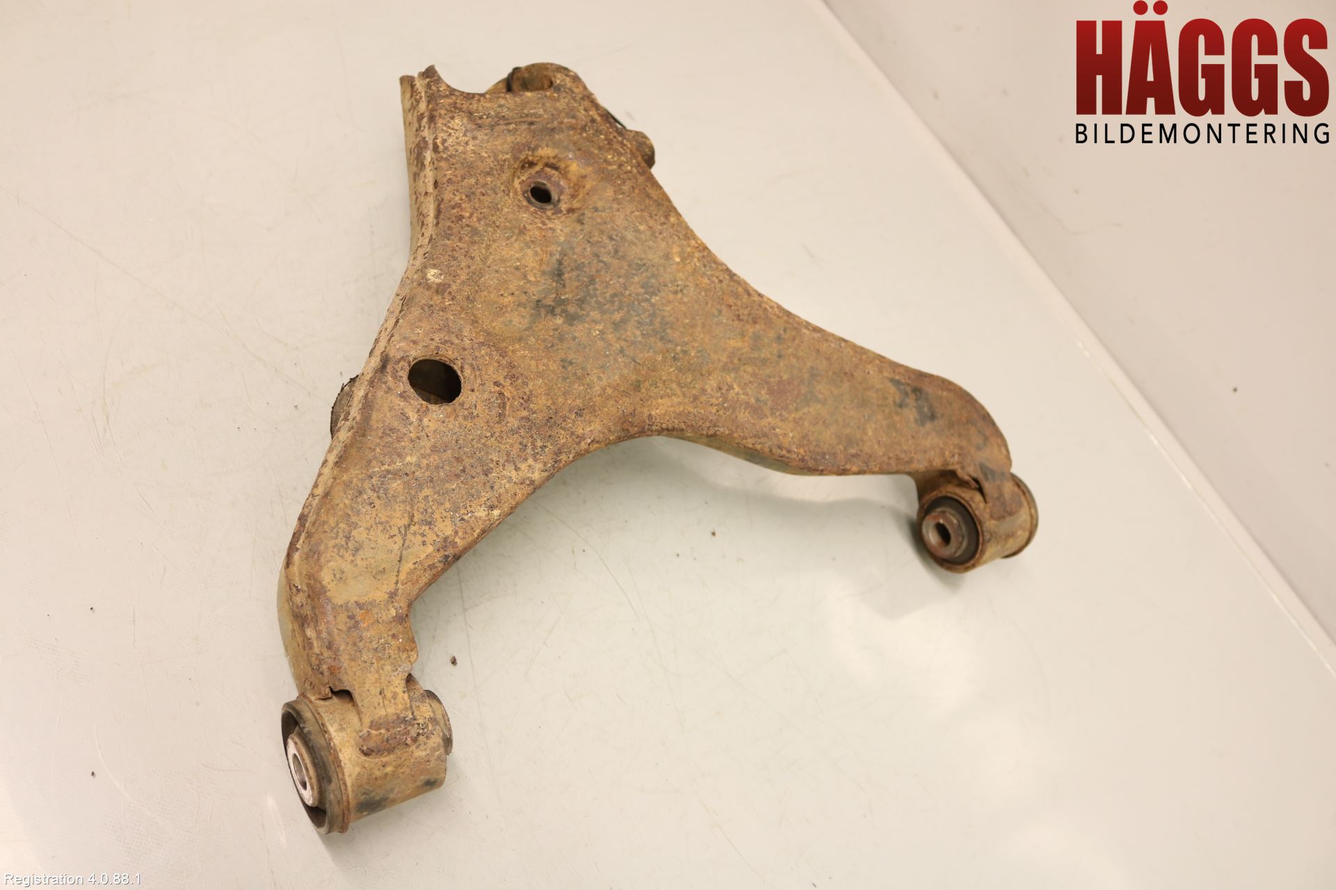 Mitsubishi L200 06-15 Bärarm Fram Undre Hö