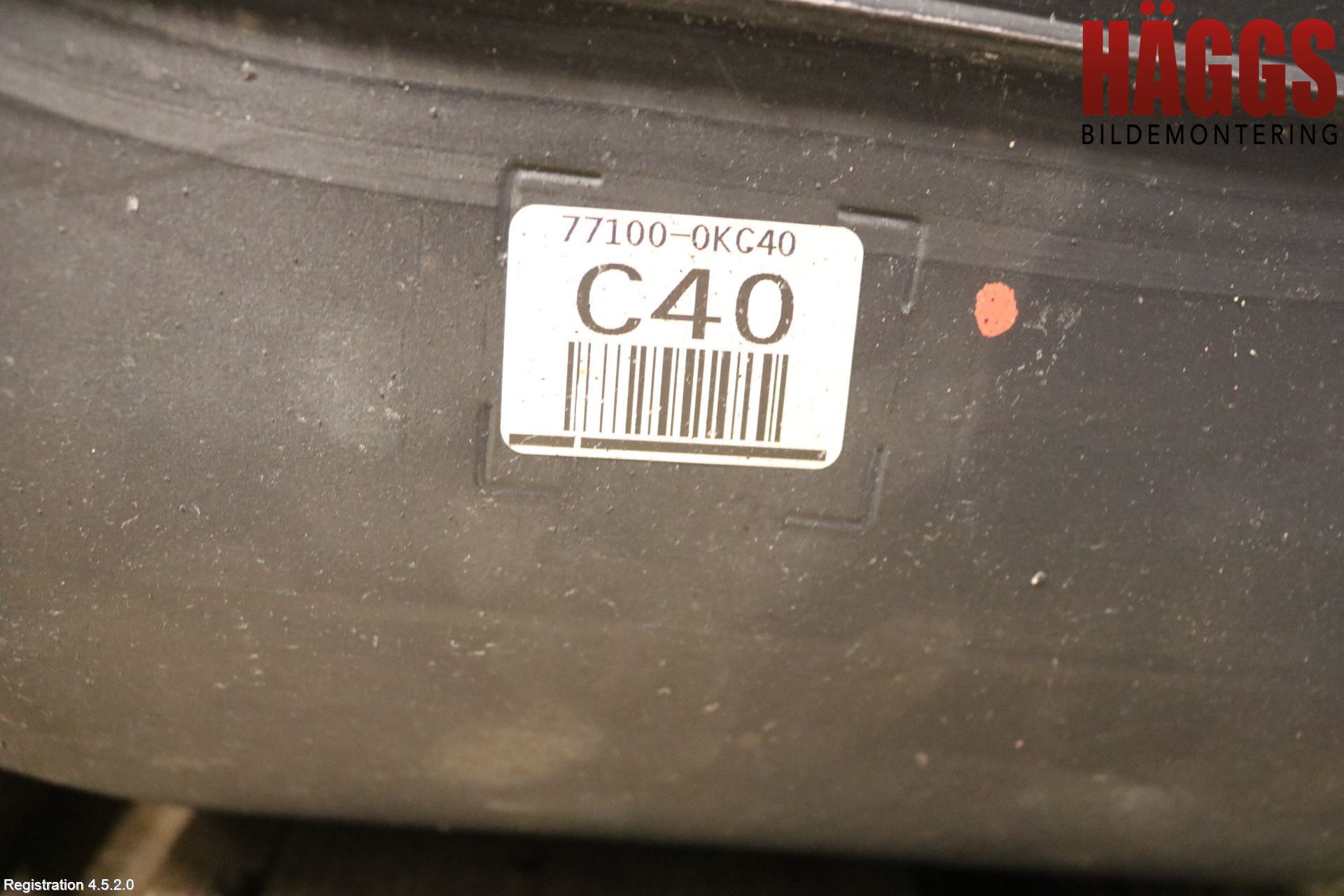 Toyota HILUX 16- Bränsletank Diesel