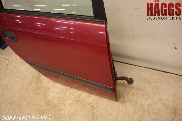 Toyota AVENSIS 98-02 Dörr Bak Höger