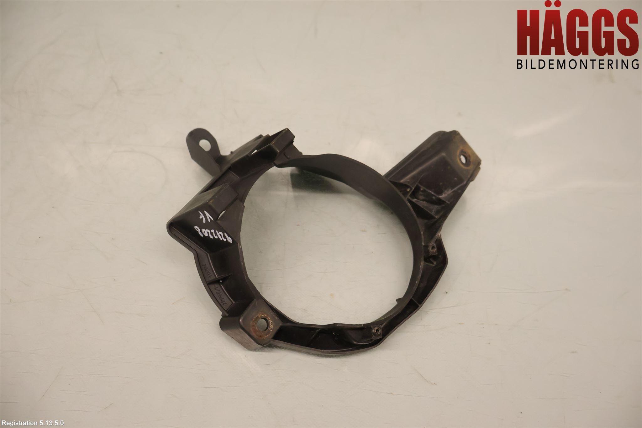 Toyota RAV4 13-18 Dimljussarg Fram