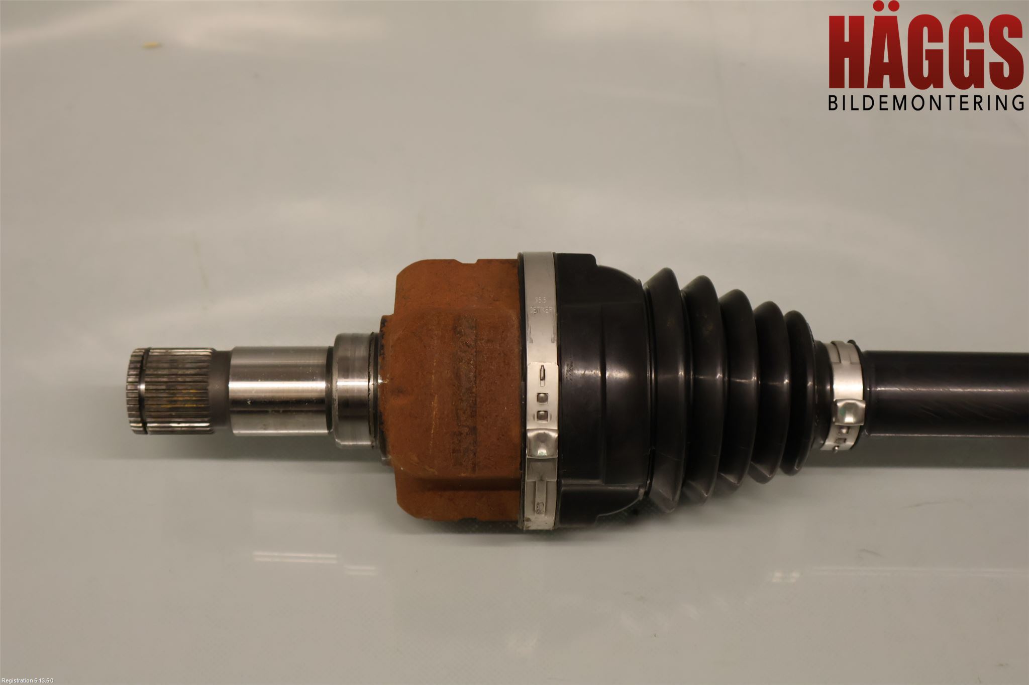 Volkswagen VW ID.5 22- Drivaxel Bak Höger