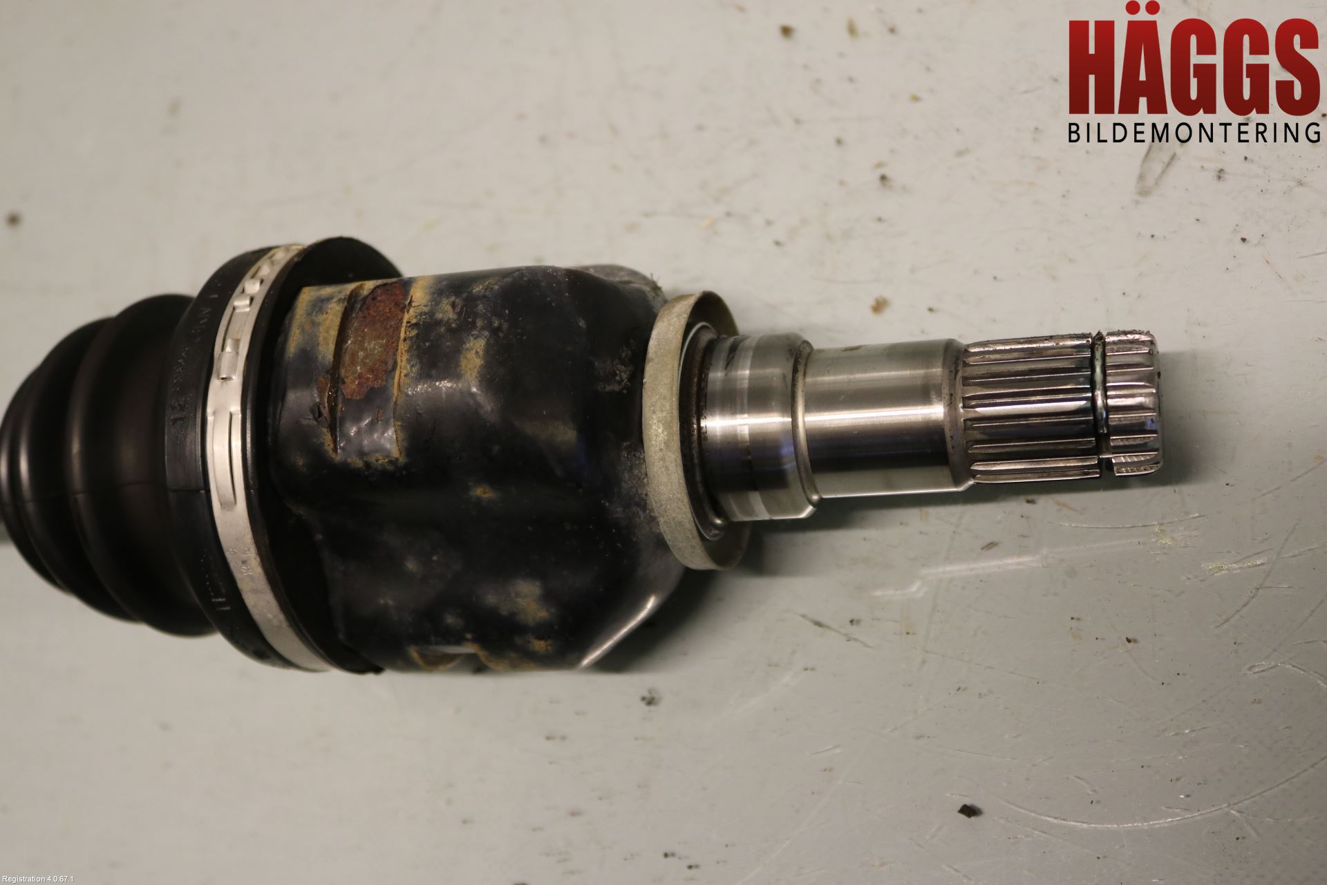 Toyota YARIS XP130 15-20 Drivaxel Fram Vänster
