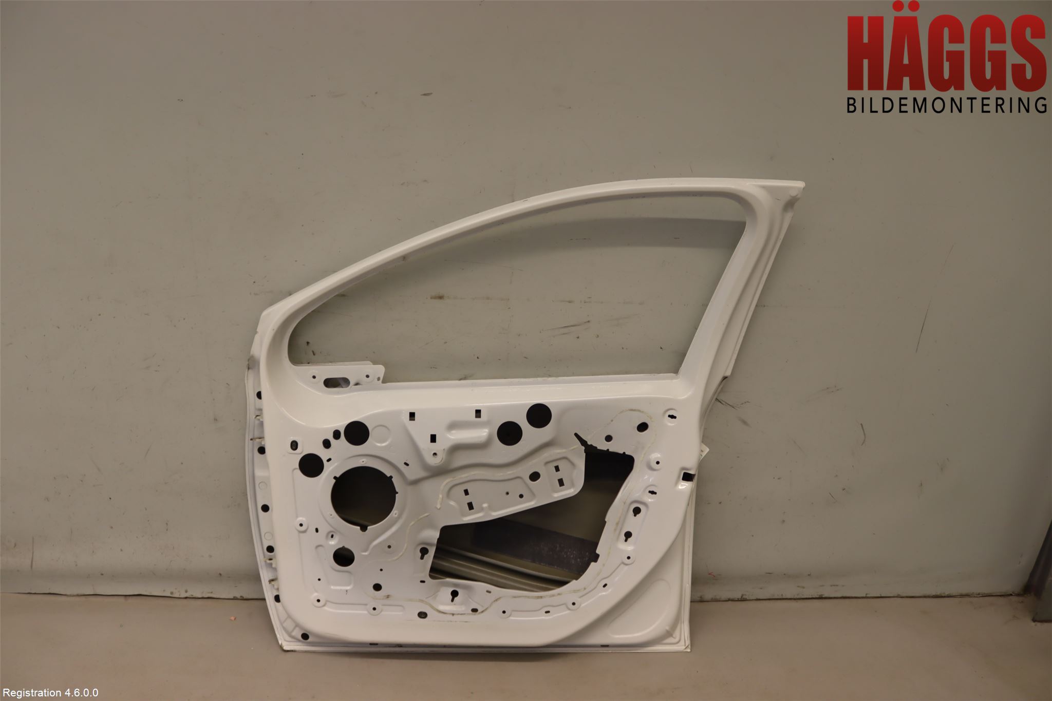 Peugeot 208 12-15 Dörr Fram Höger