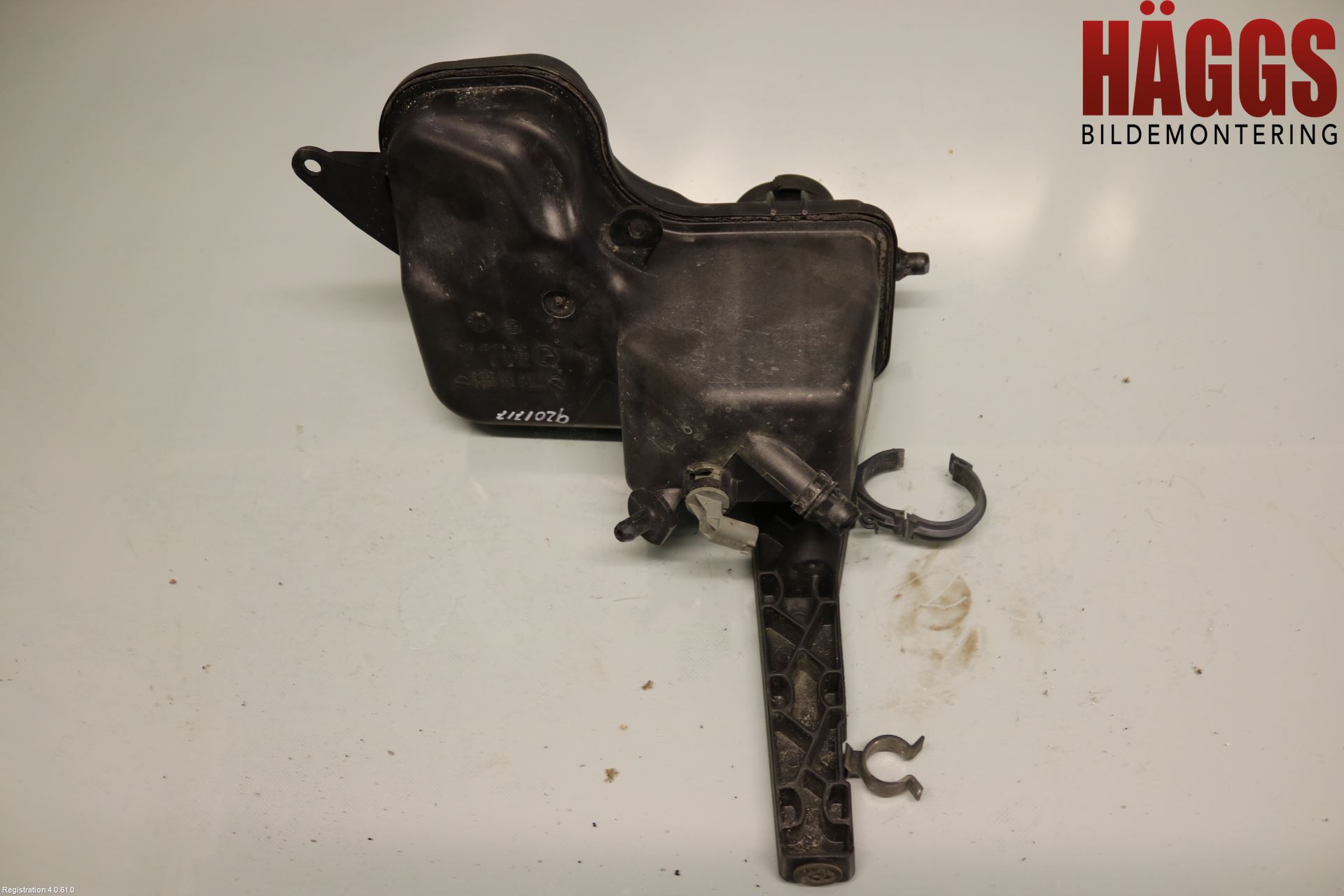 BMW 5 E60/61 Sed/Tou 02-10 Expansionstank