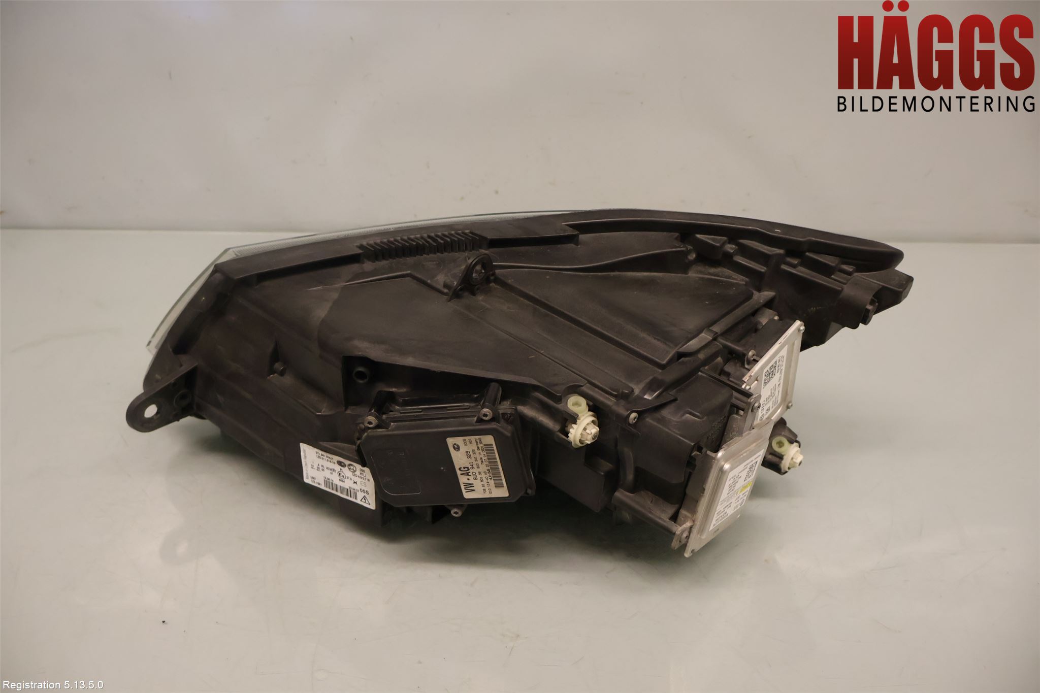 Skoda SUPERB 09-15 Strålkastare Höger