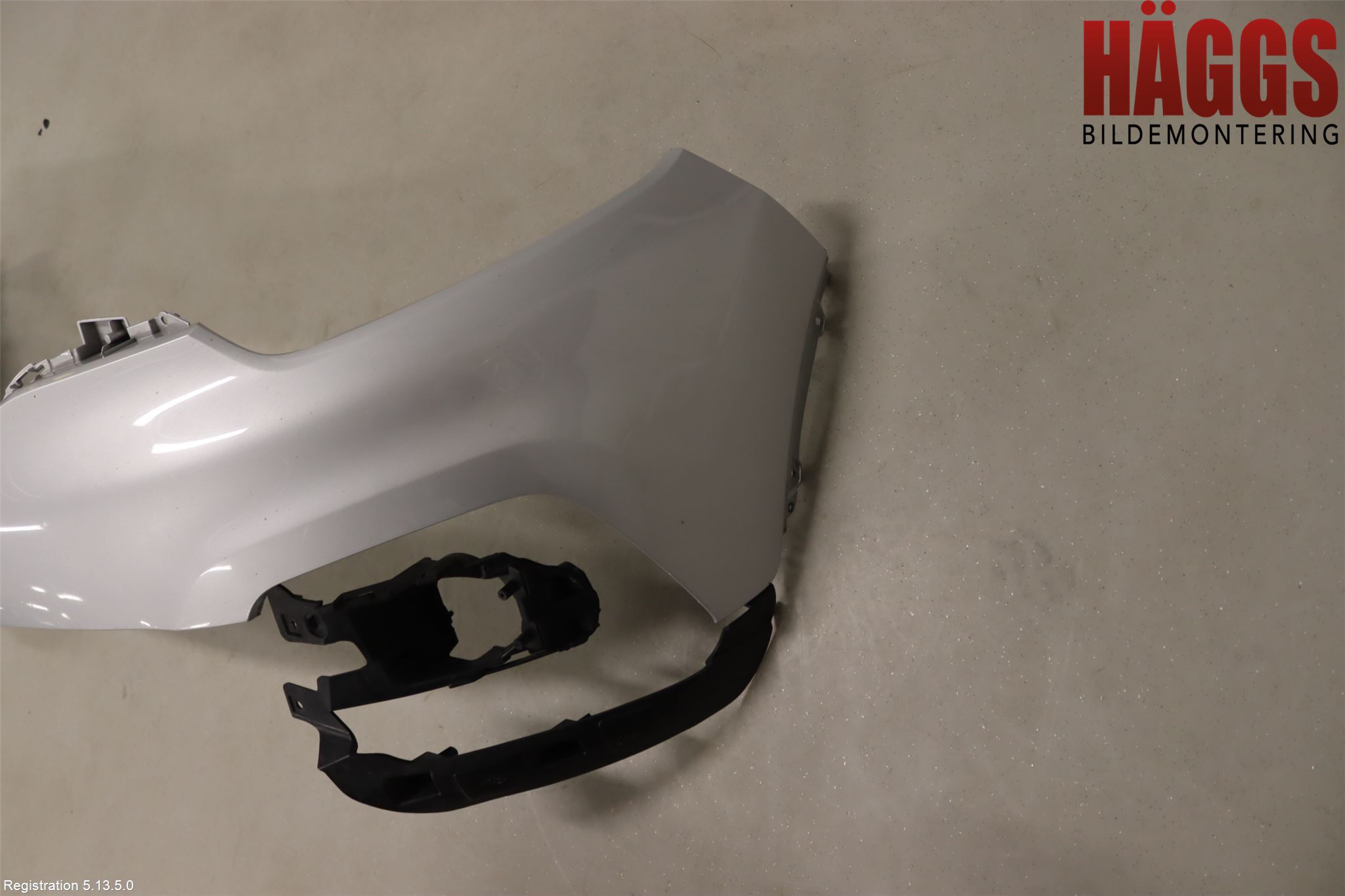 Renault CAPTUR 13-19 Stötfångarbeklädnad Fram