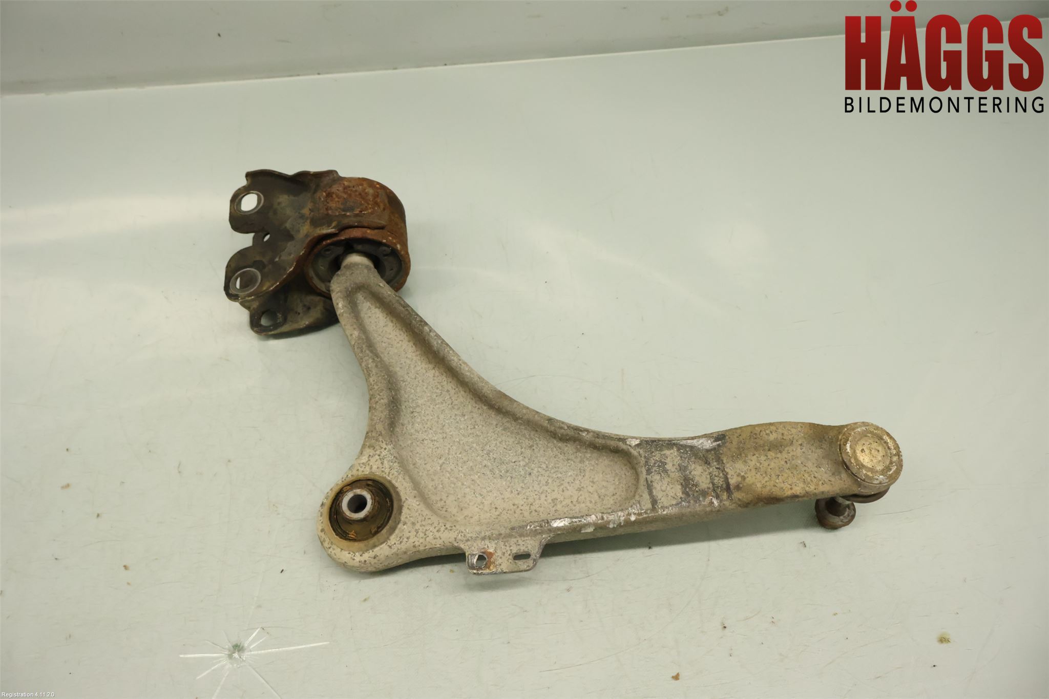 Volvo V70 14-16 Bärarm Fram Undre Hö