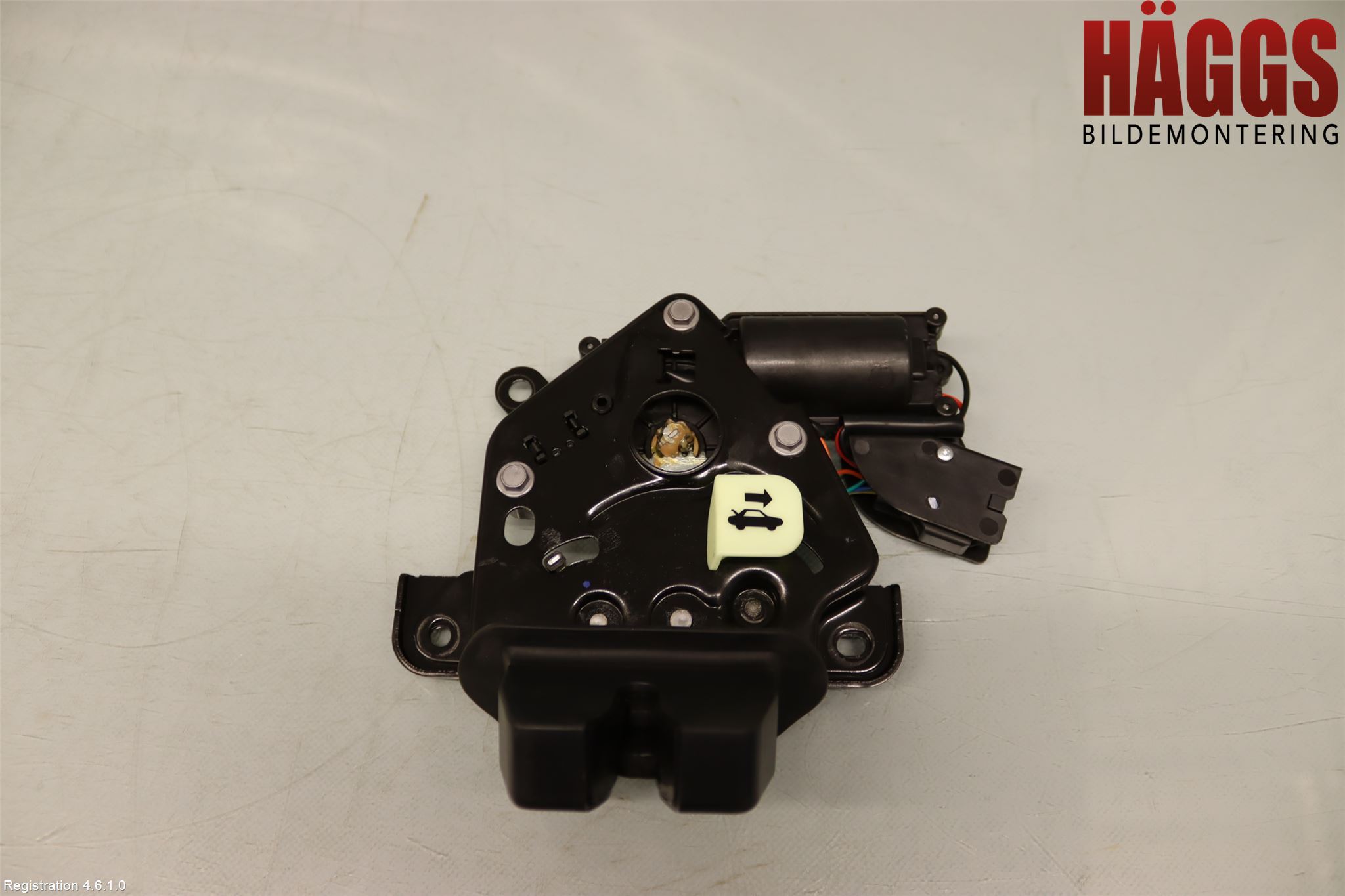 Tesla MODEL Y 21- Låskista Baklucka