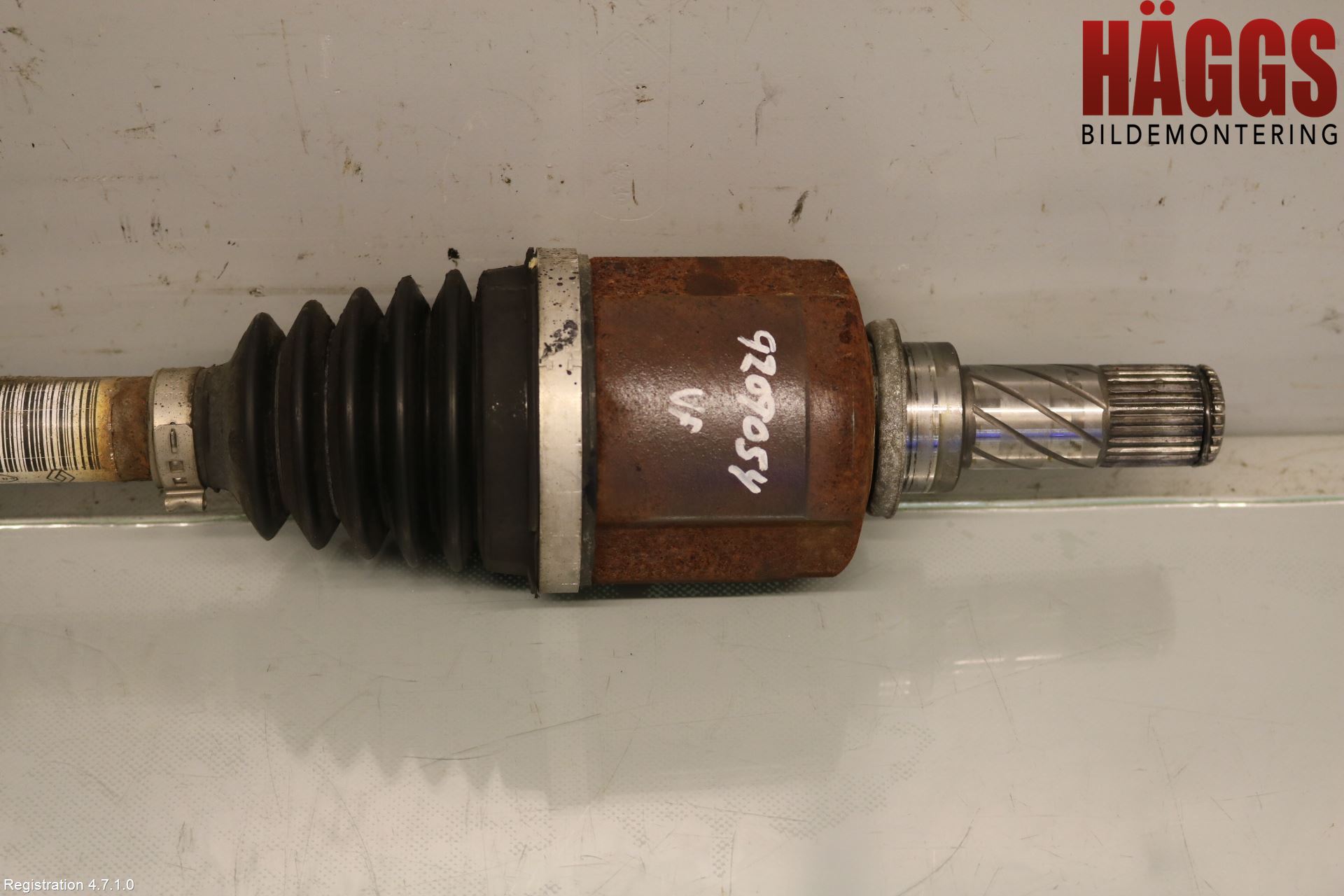 Dacia DUSTER 10-17 Drivaxel Fram Vänster