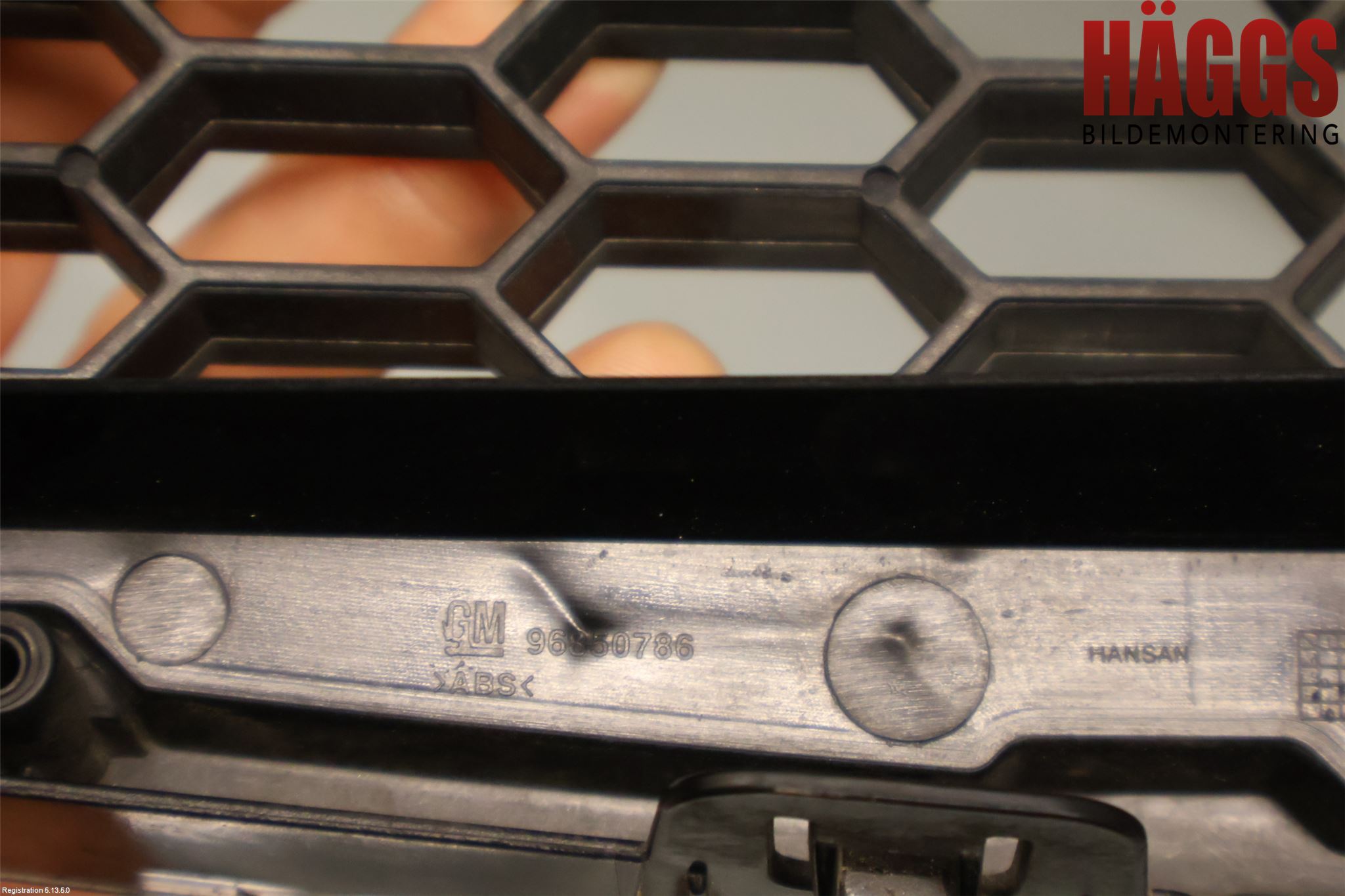 GM CHEVROLET CRUZE Grill Komp