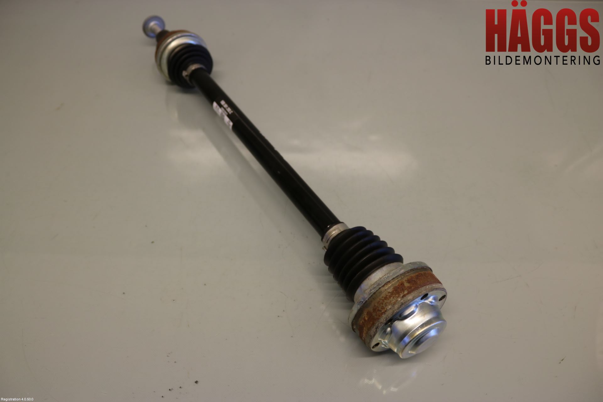 Volkswagen VW T-ROC 18- Drivaxel Bak Vänster