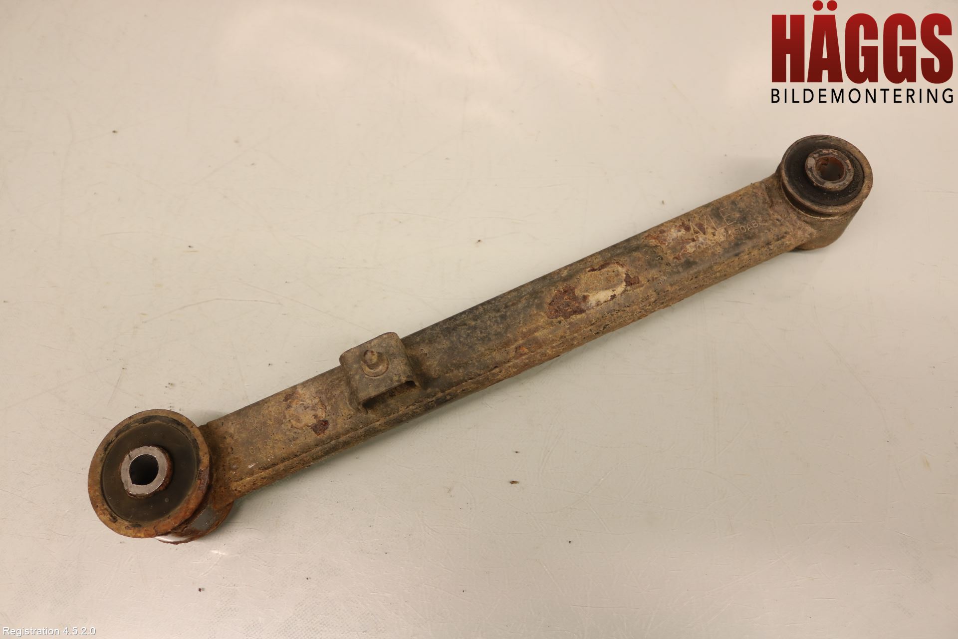 Dodge PICK UP RAM 81- Bärarm Bak Övre Höger