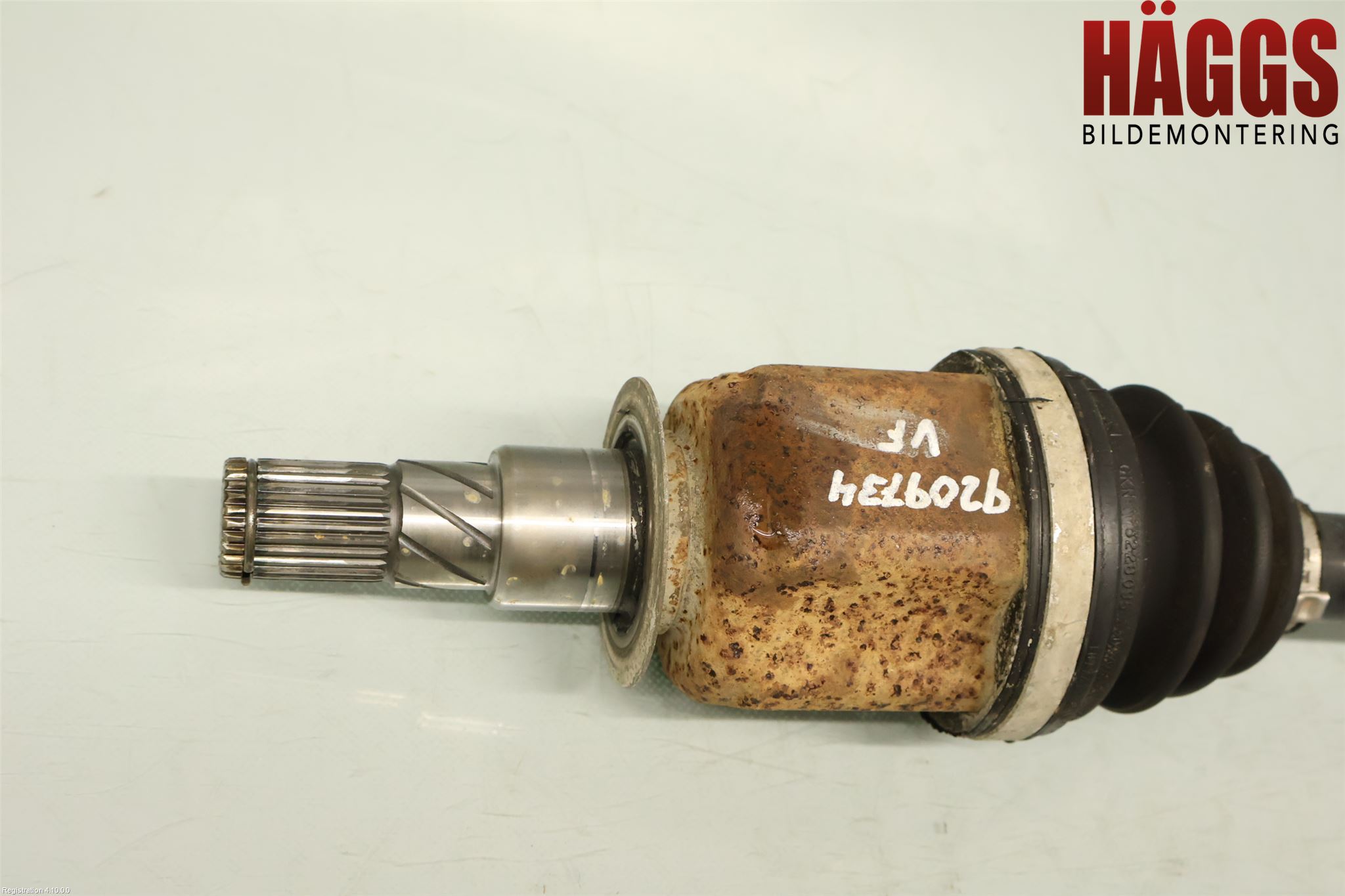 Nissan NAVARA 05-16 Drivaxel Fram Vänster