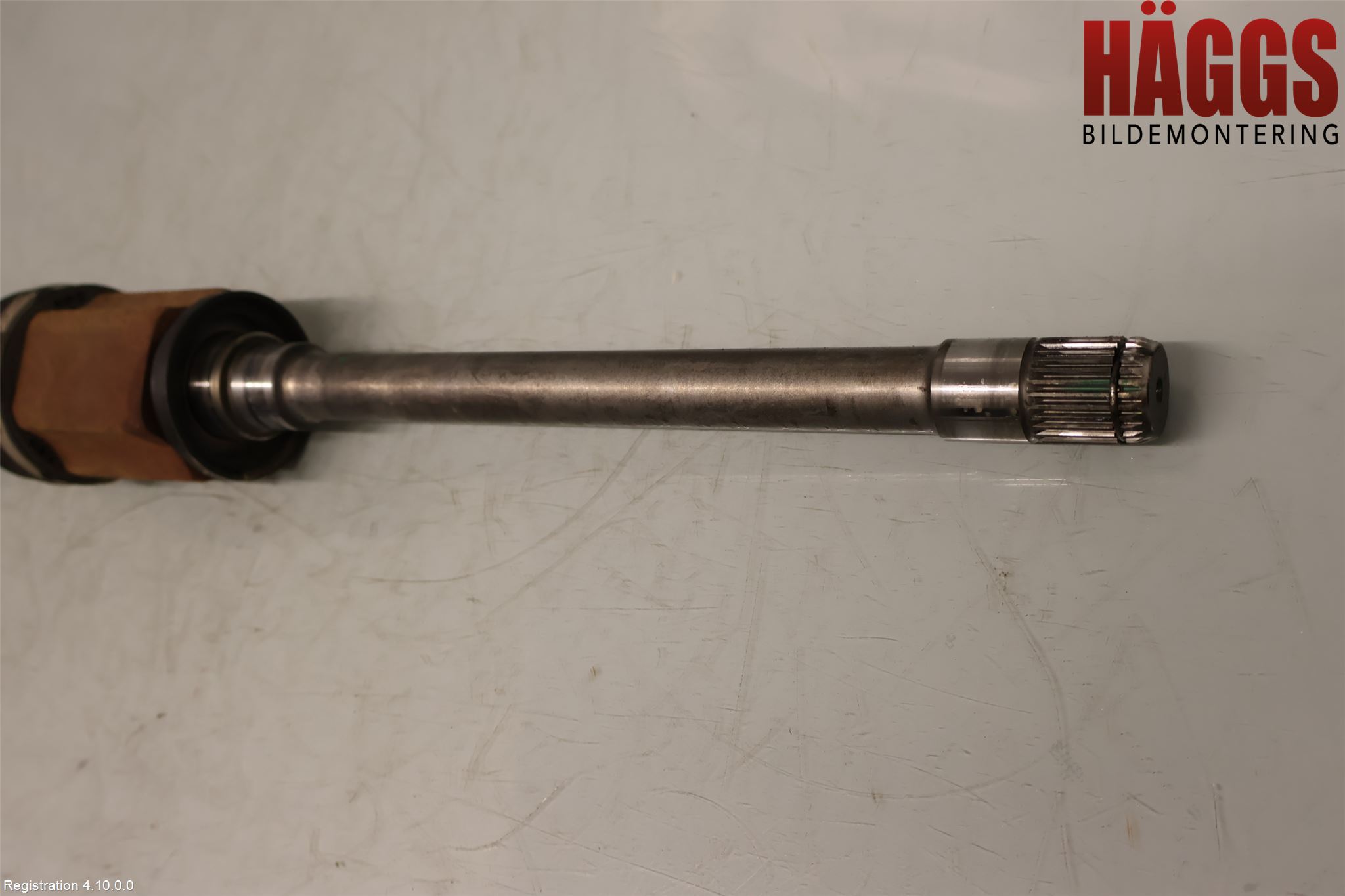 BMW 1 F20/F21 11-19 Drivaxel Fram Höger
