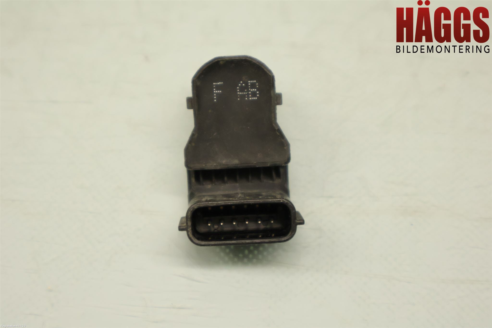 Kia SORENTO 15-20 Parkeringshjälp Frontsensor