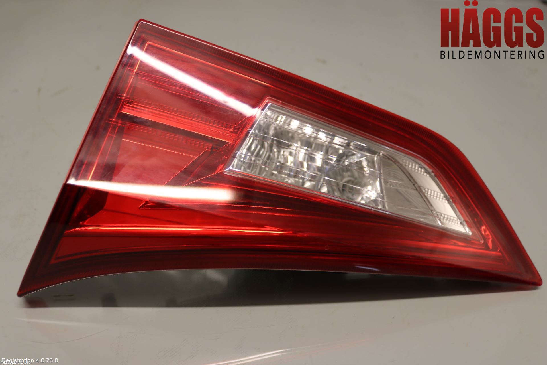 Toyota AURIS 13-19 Bakljus Lucka Hö
