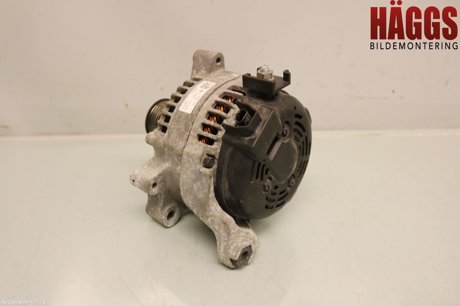 Mini COOPER CLUBMAN F54 16- Generator