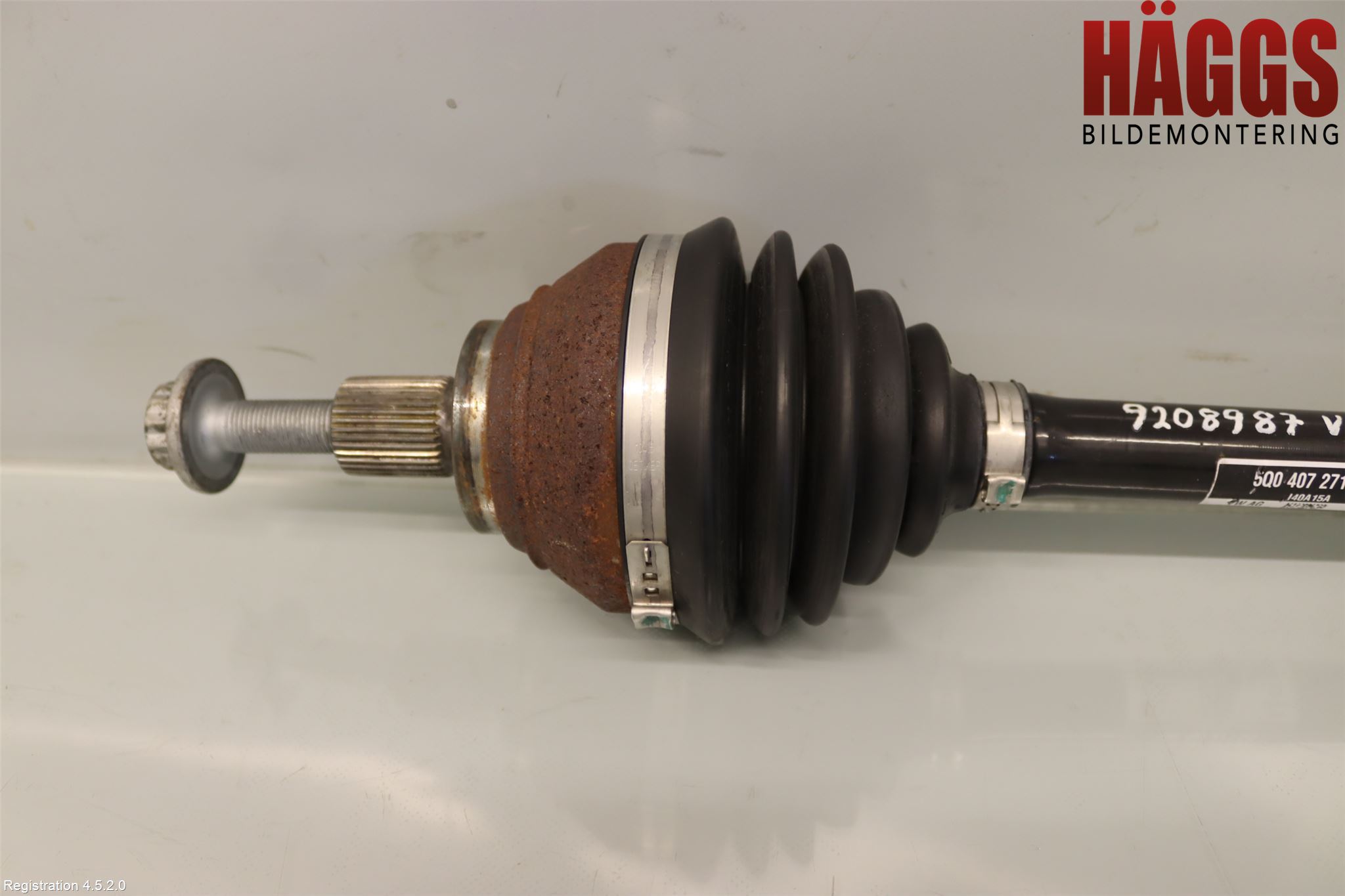 Volkswagen VW T-ROC 18- Drivaxel Fram Vänster