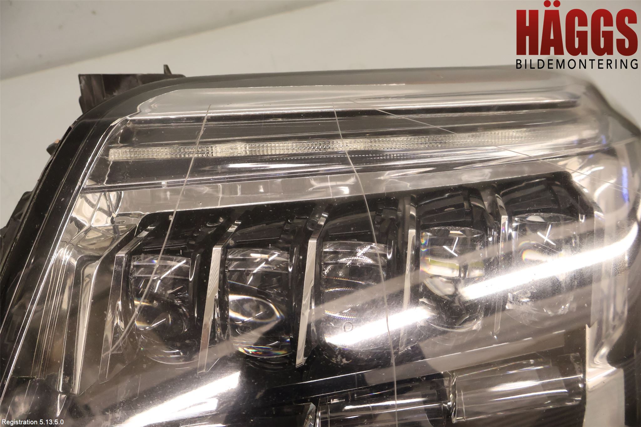 Cadillac ESCALADE Strålkastare Höger