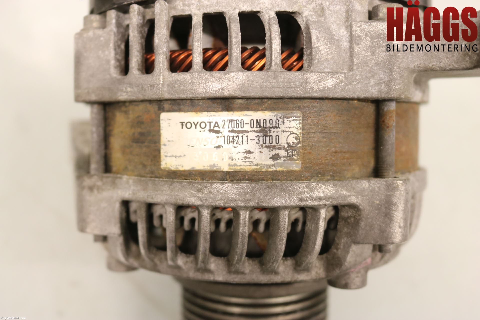 Toyota YARIS XP130 12-14 Generator