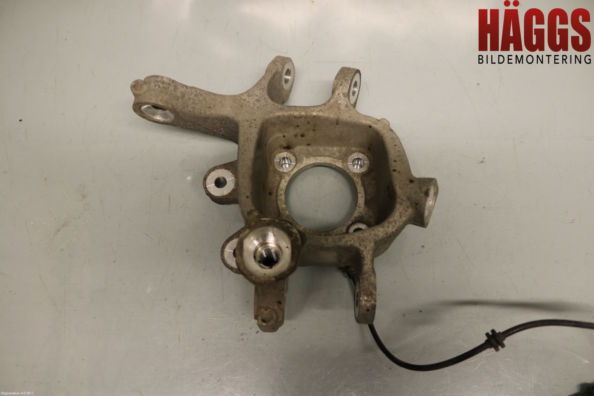 BMW 5 F10/F11/F18 09-17 Hjullagerhus Bak Hö