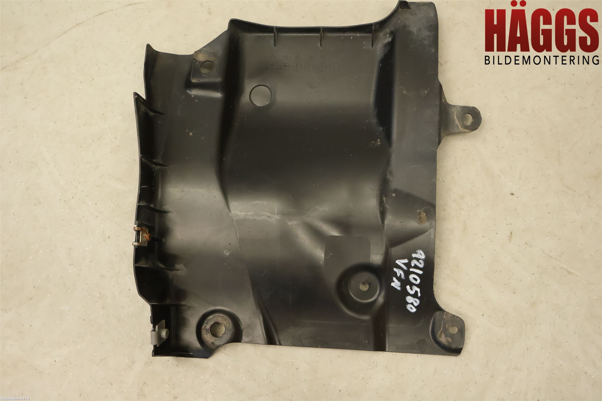 Mazda CX-30 20- Hasplåt Plåt-Plast