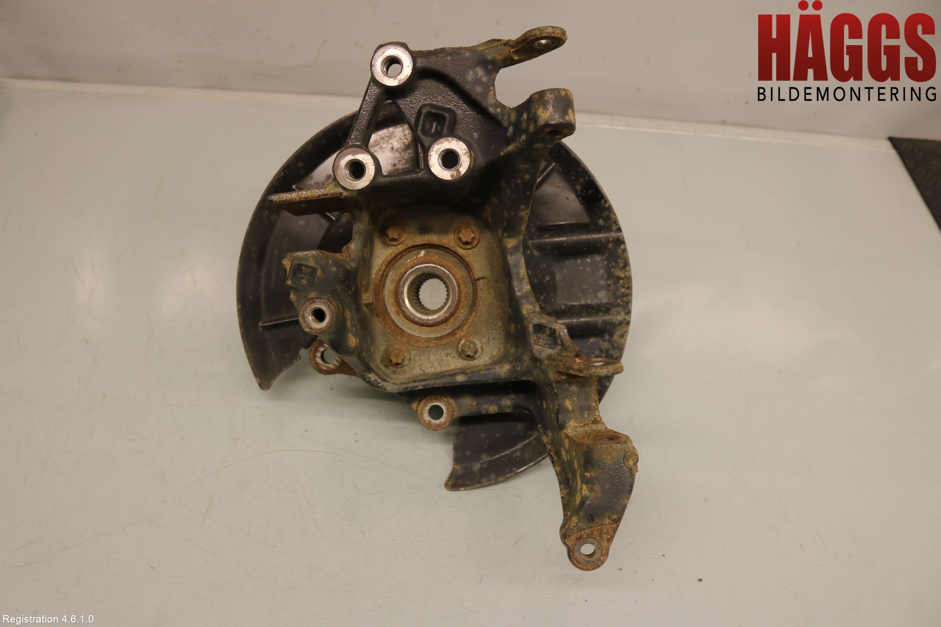 Ford KUGA 17-19 Hjullagerhus-Spindel Vä B