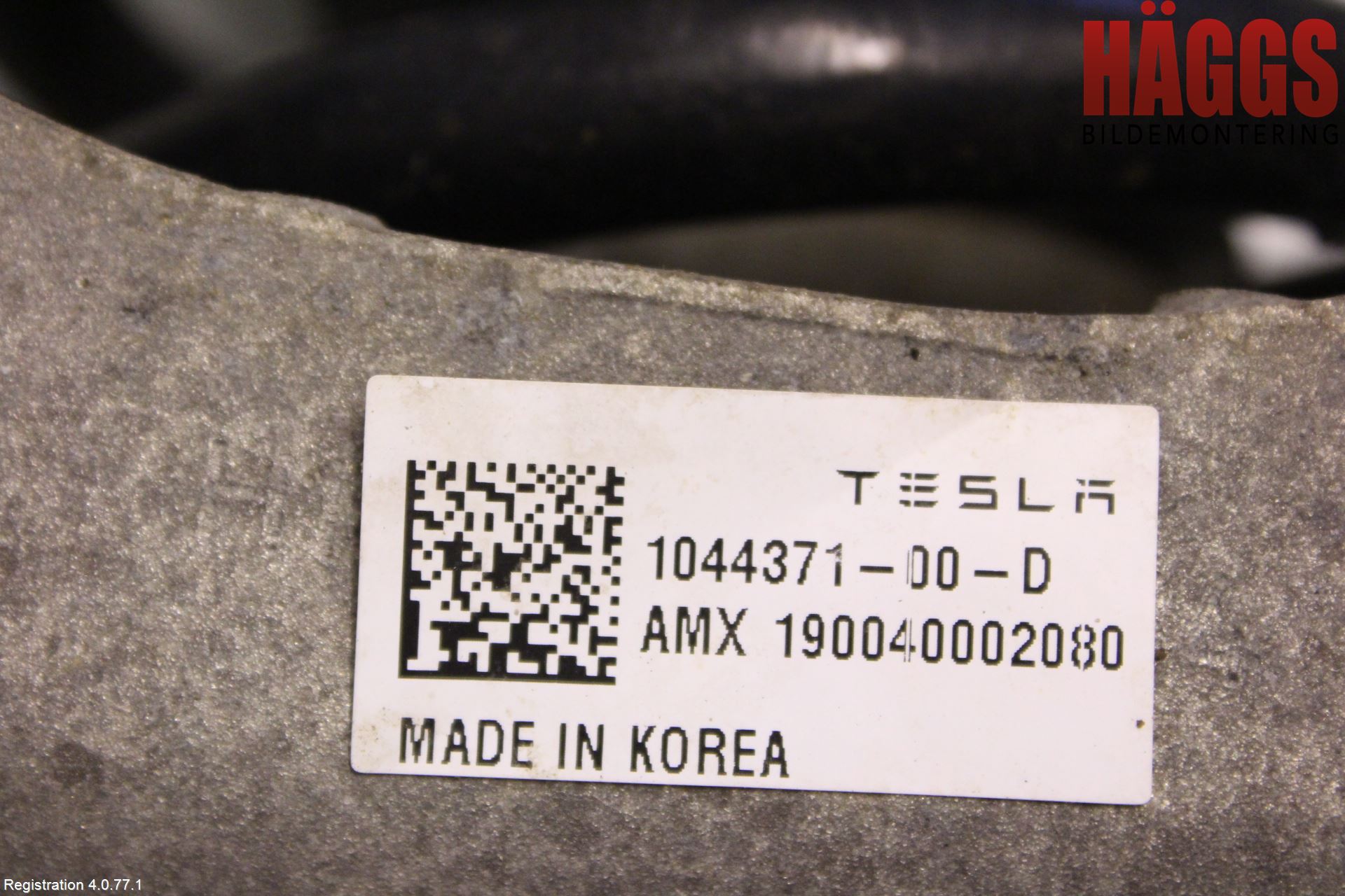 Tesla MODEL 3 17- Fjäderben Fram Vänster