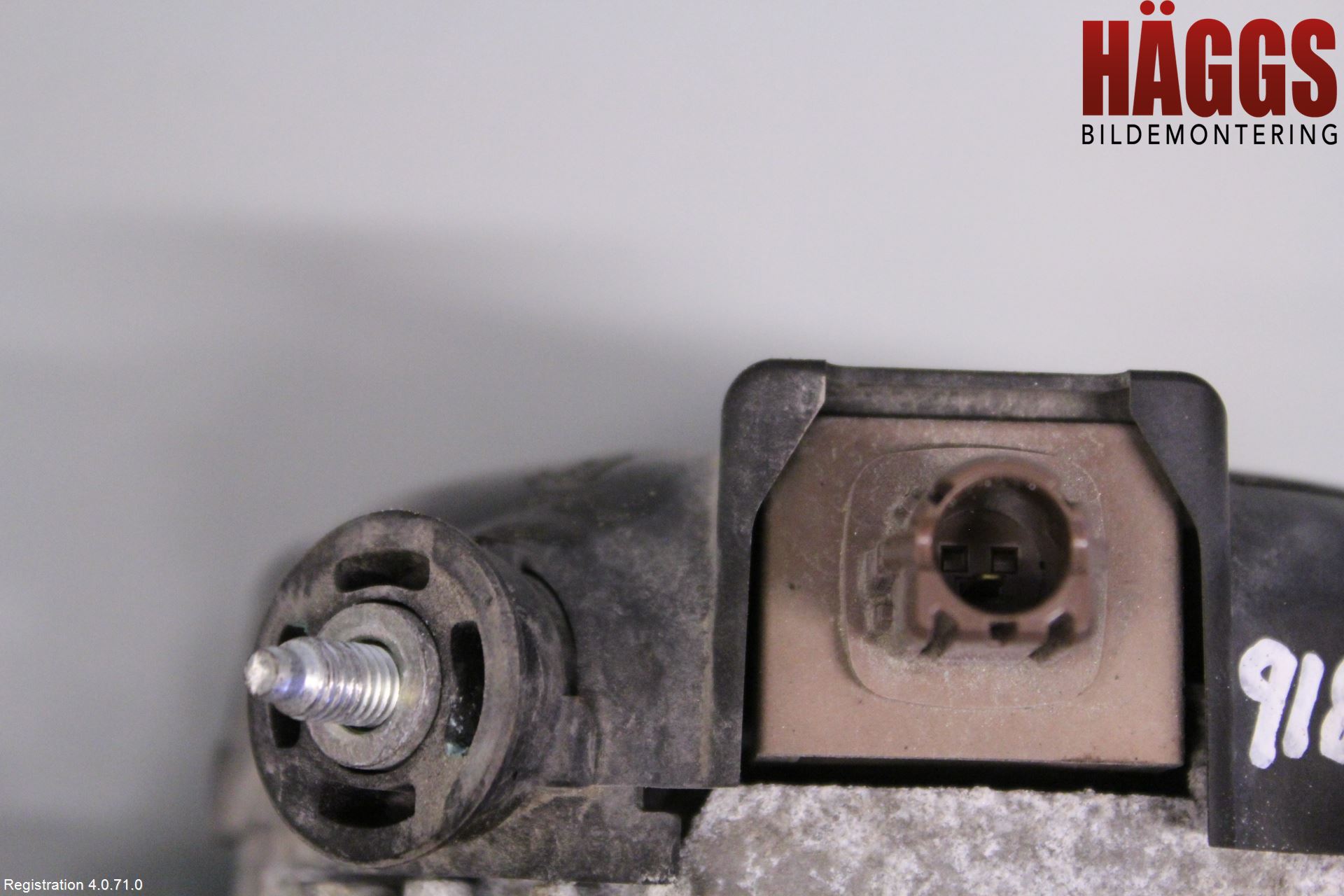 Toyota YARIS XP130 12-14 Generator