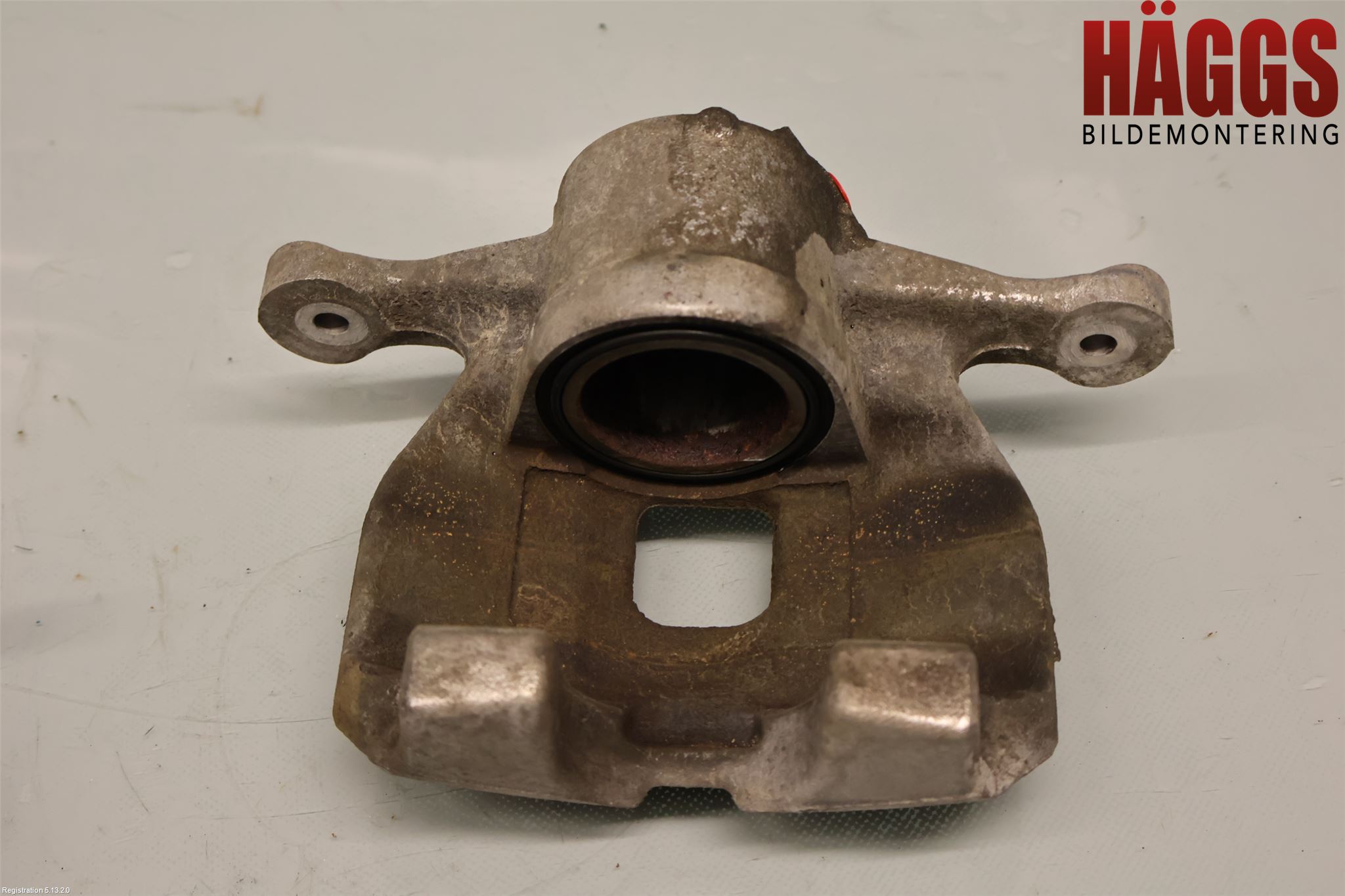 Peugeot 2008/E-2008 20- Bromsok Fram Höger