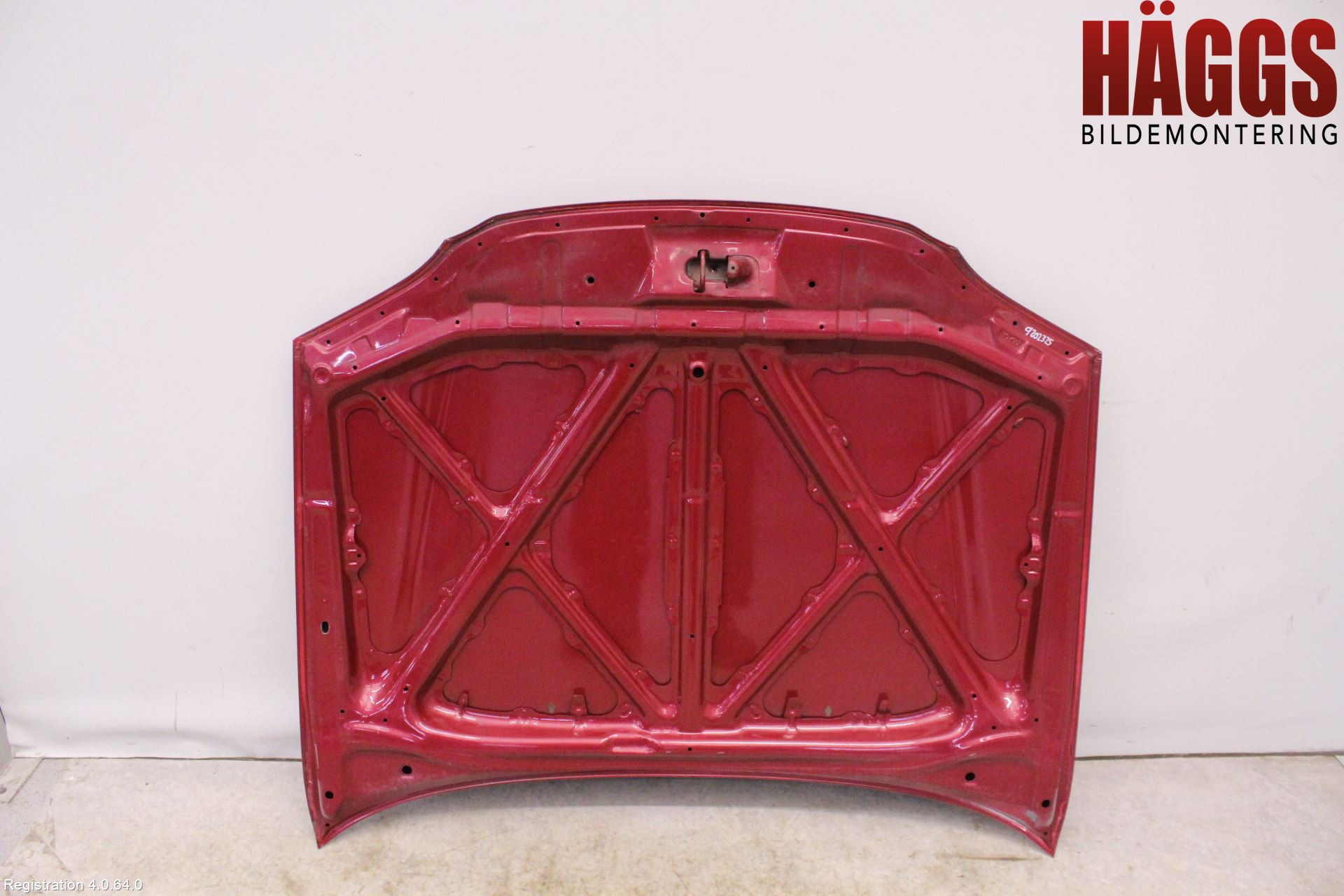 Toyota AVENSIS 98-02 Huv Fram