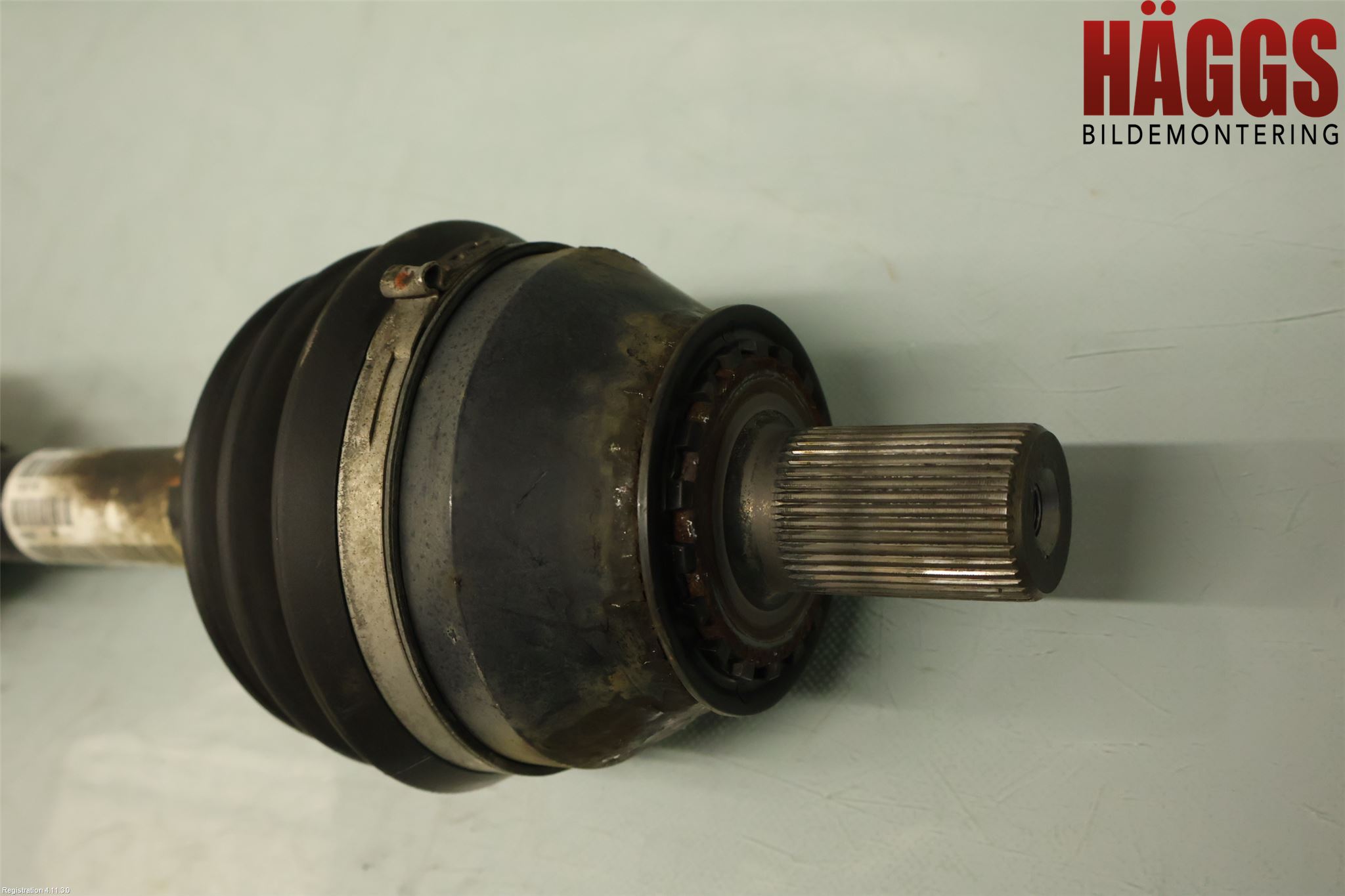 Volvo V60 11-13 Drivaxel Fram Vänster