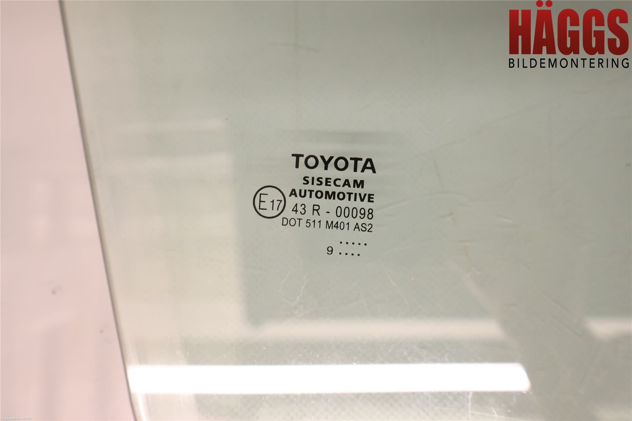 Toyota C-HR 16-23 Dörruta Fram Höger