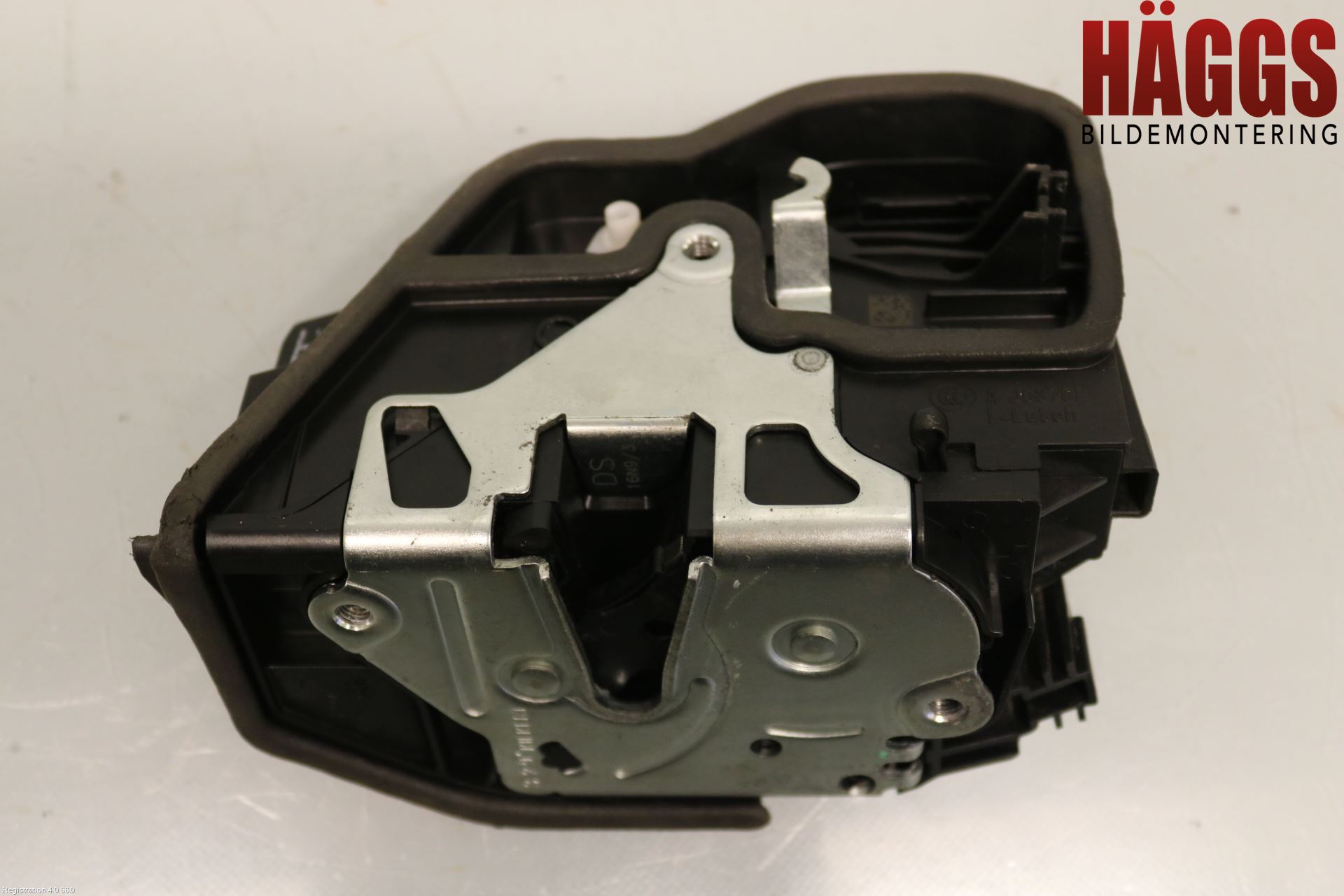 BMW X3 E83     03-10 Låskista-Dörrlås