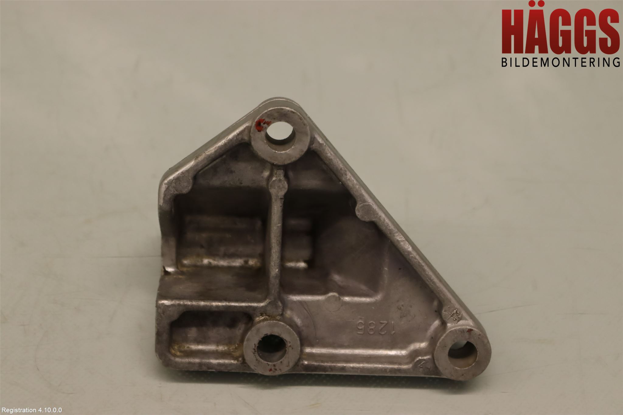 Volvo 740 84-87 Styrservopumpsfäste