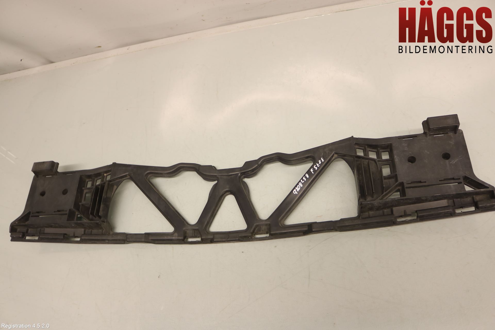 Mercedes-Benz MB E-KLASS (W212) 09-16 Stötfångar Deformelement Fram