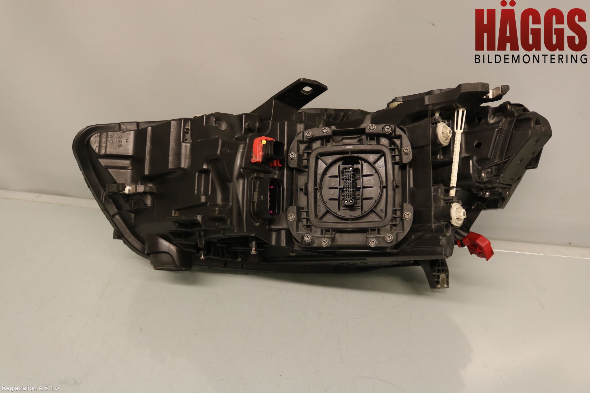 Audi A6 ALLROAD 12-18 Strålkastare Höger